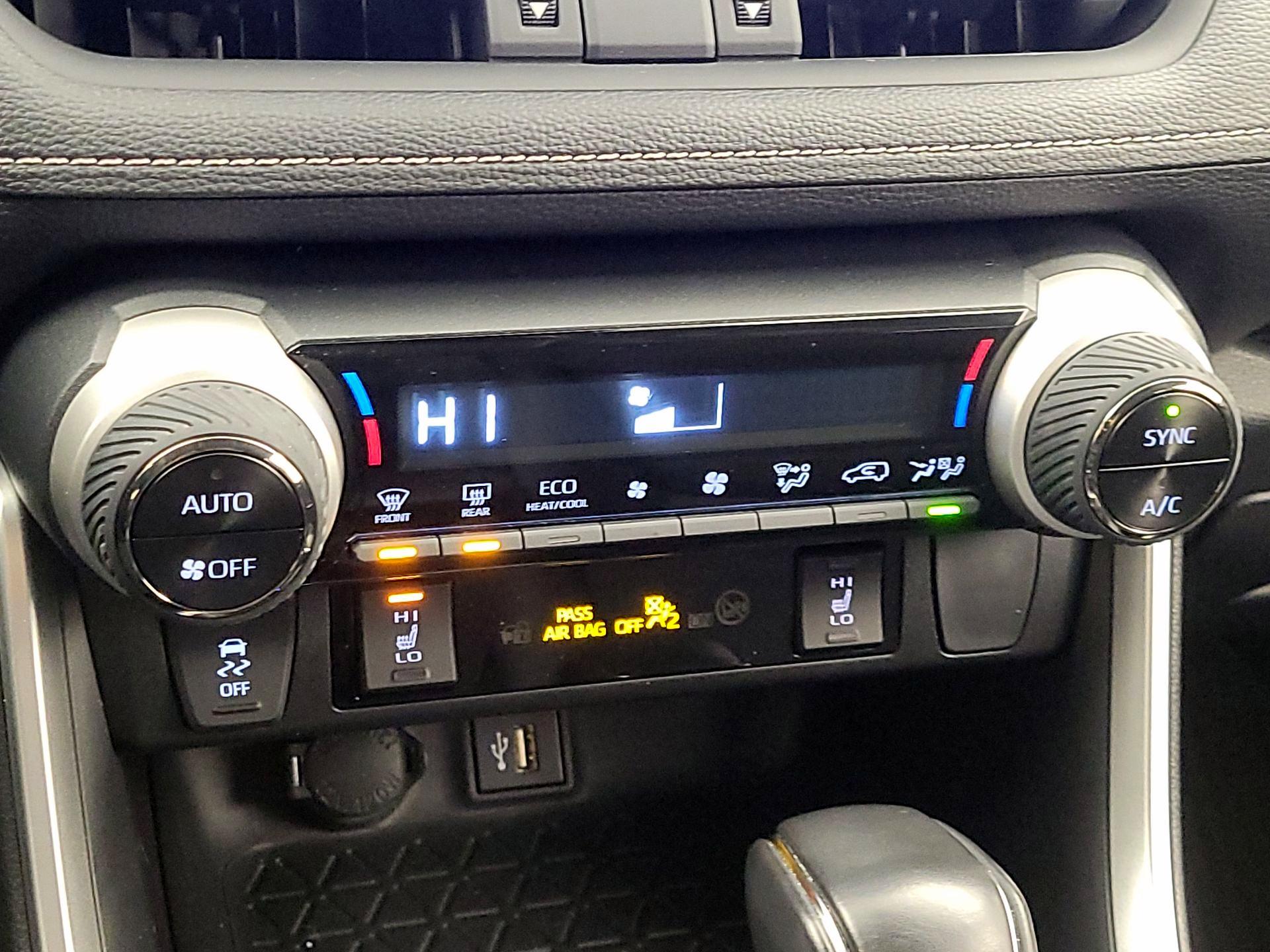 Thumbnail: 2024 Toyota RAV4 - 16