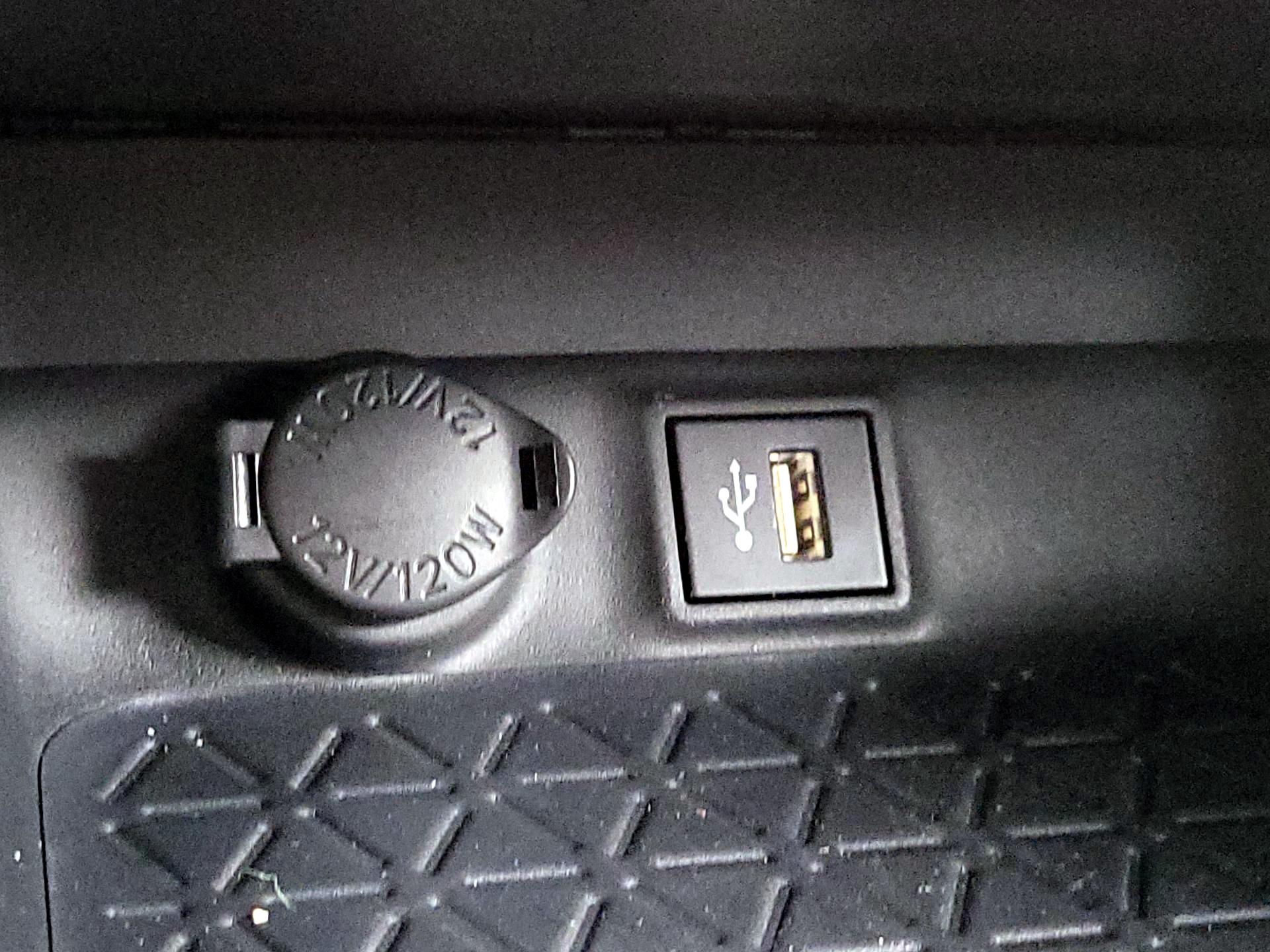 Thumbnail: 2024 Toyota RAV4 - 18