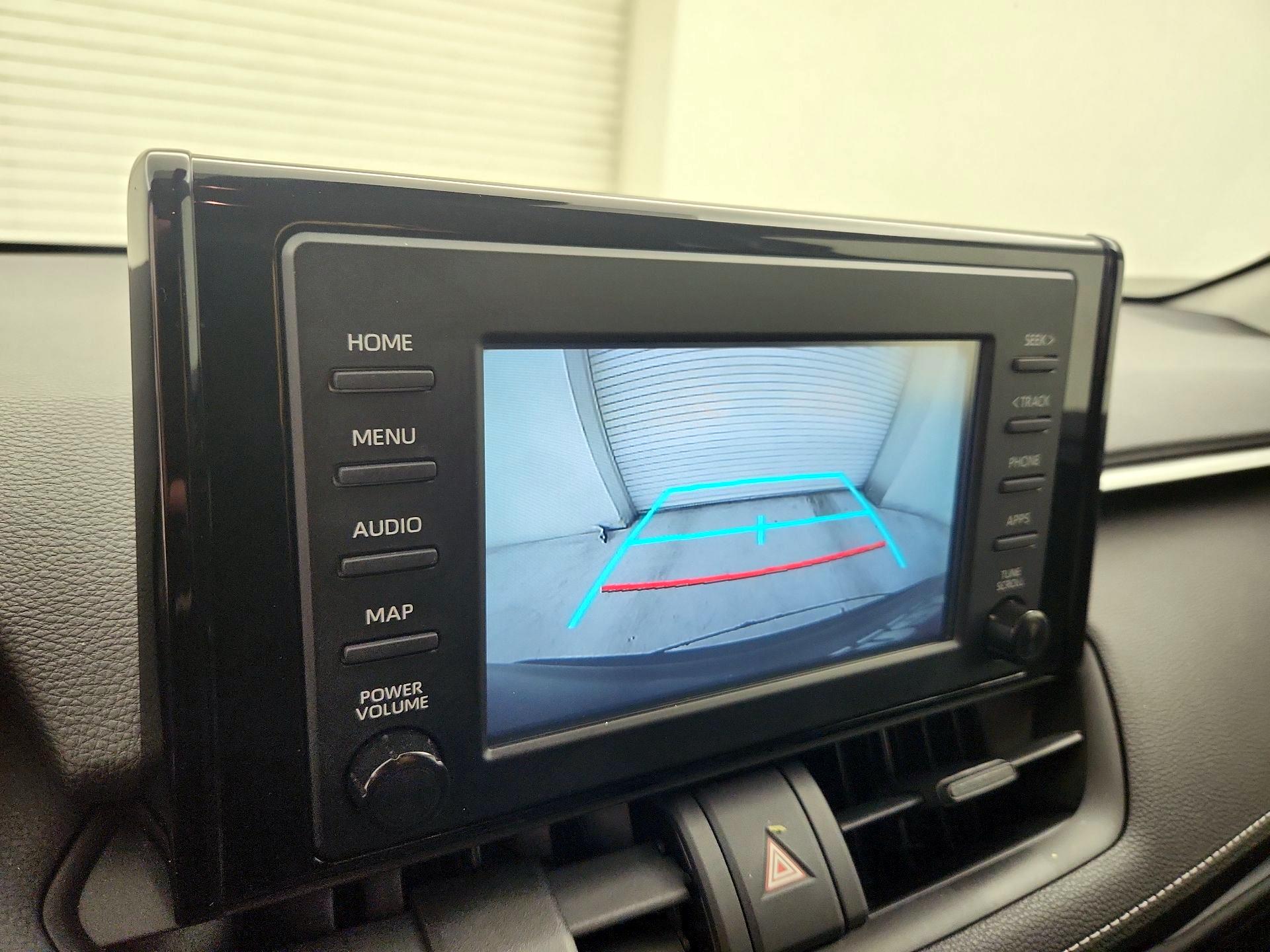 Thumbnail: 2019 Toyota RAV4 - 14