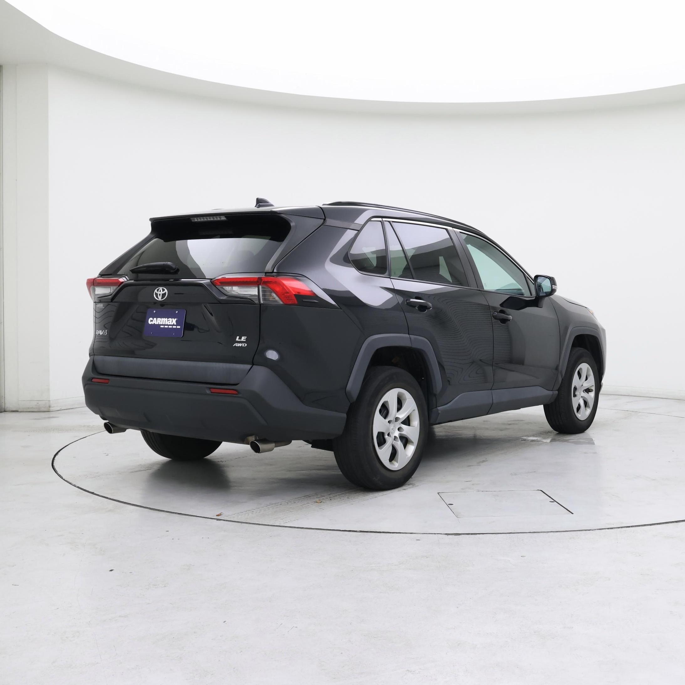 Thumbnail: 2019 Toyota RAV4 - 8