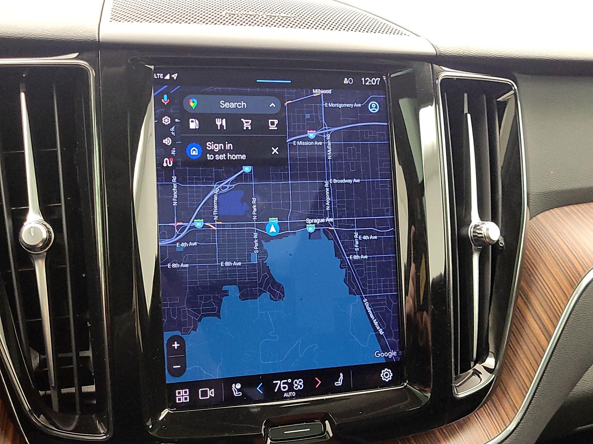 Thumbnail: 2023 Volvo XC60 - 14