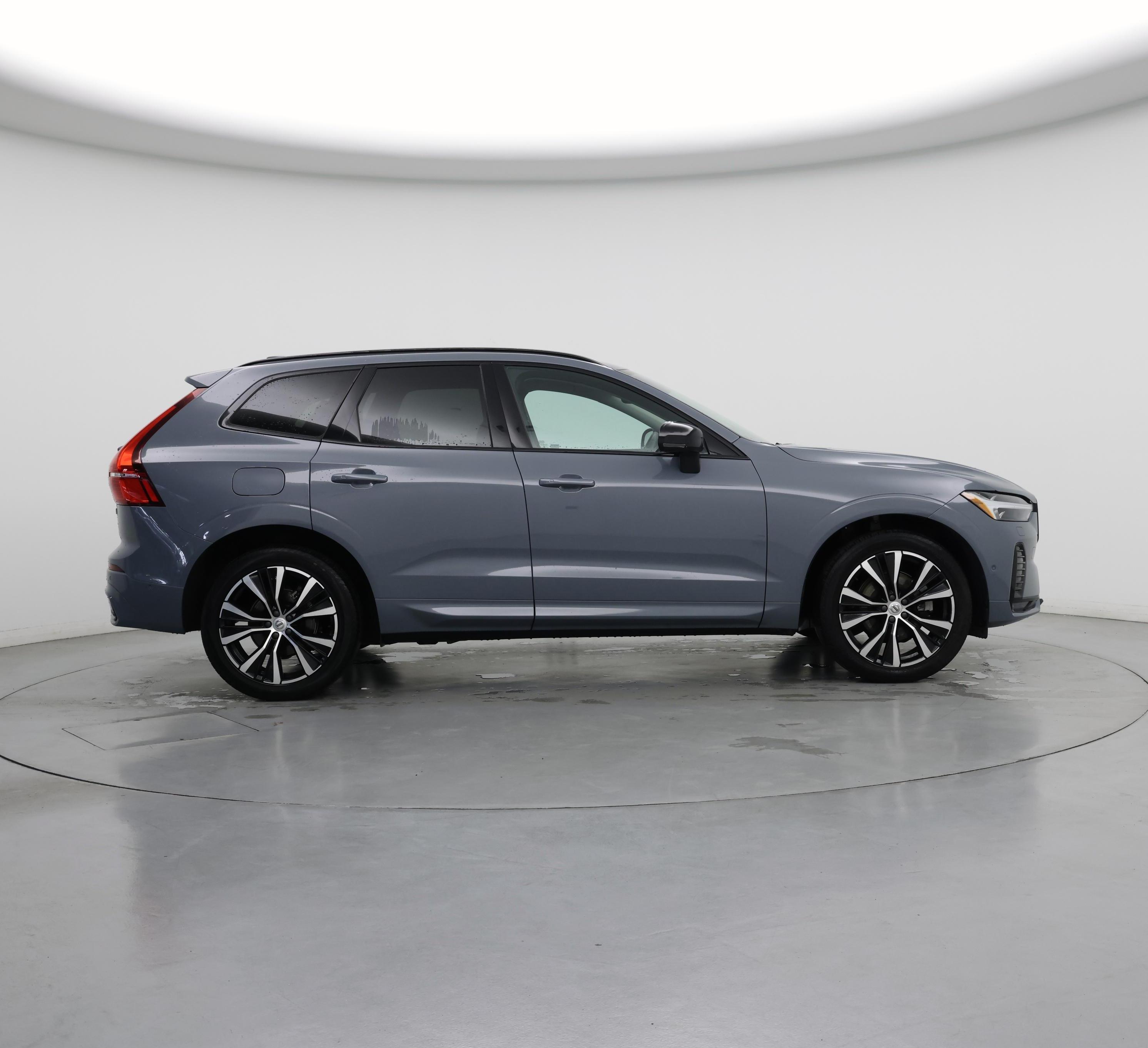 Thumbnail: 2023 Volvo XC60 - 7