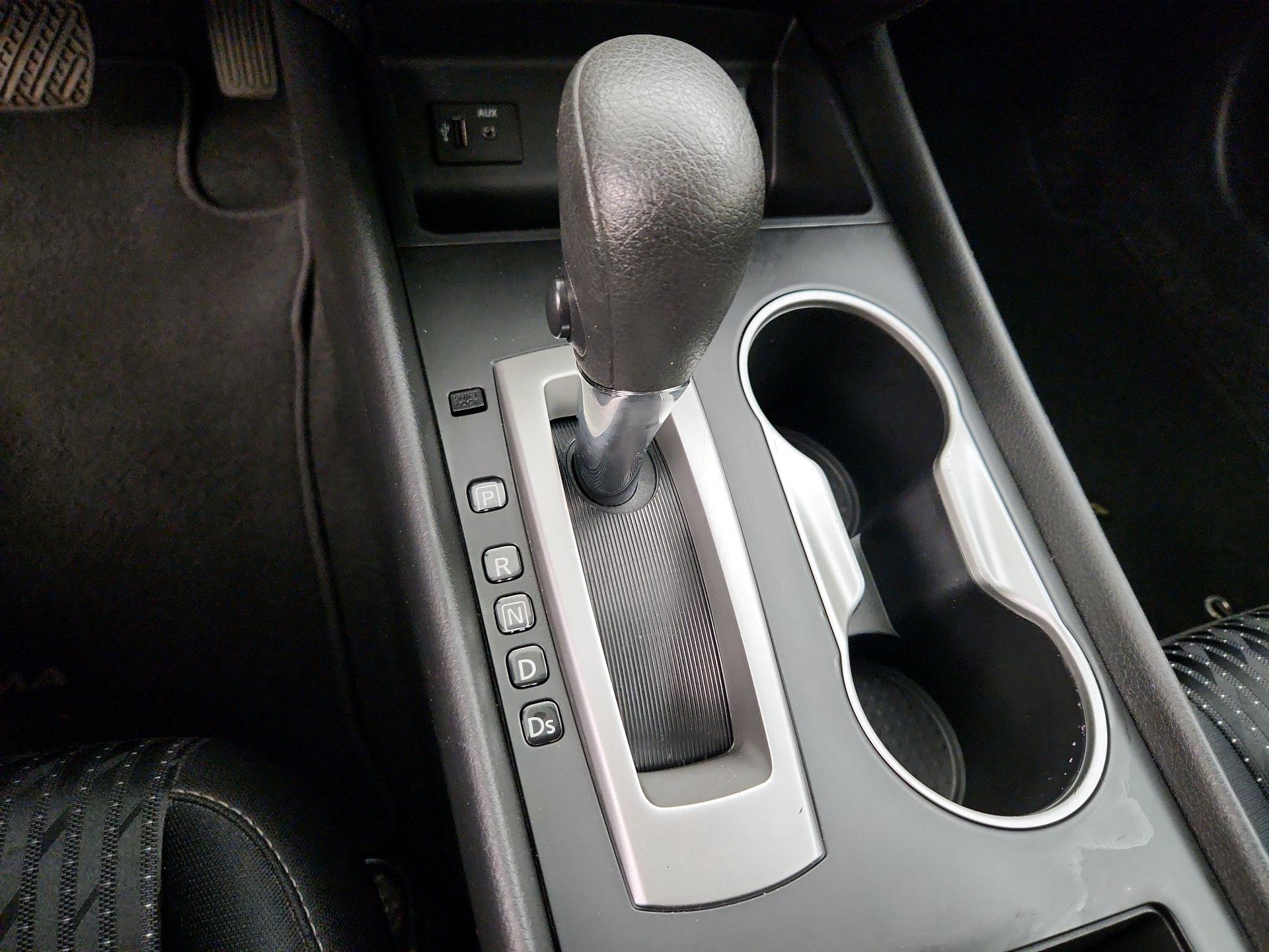 Thumbnail: 2016 Nissan Altima - 17