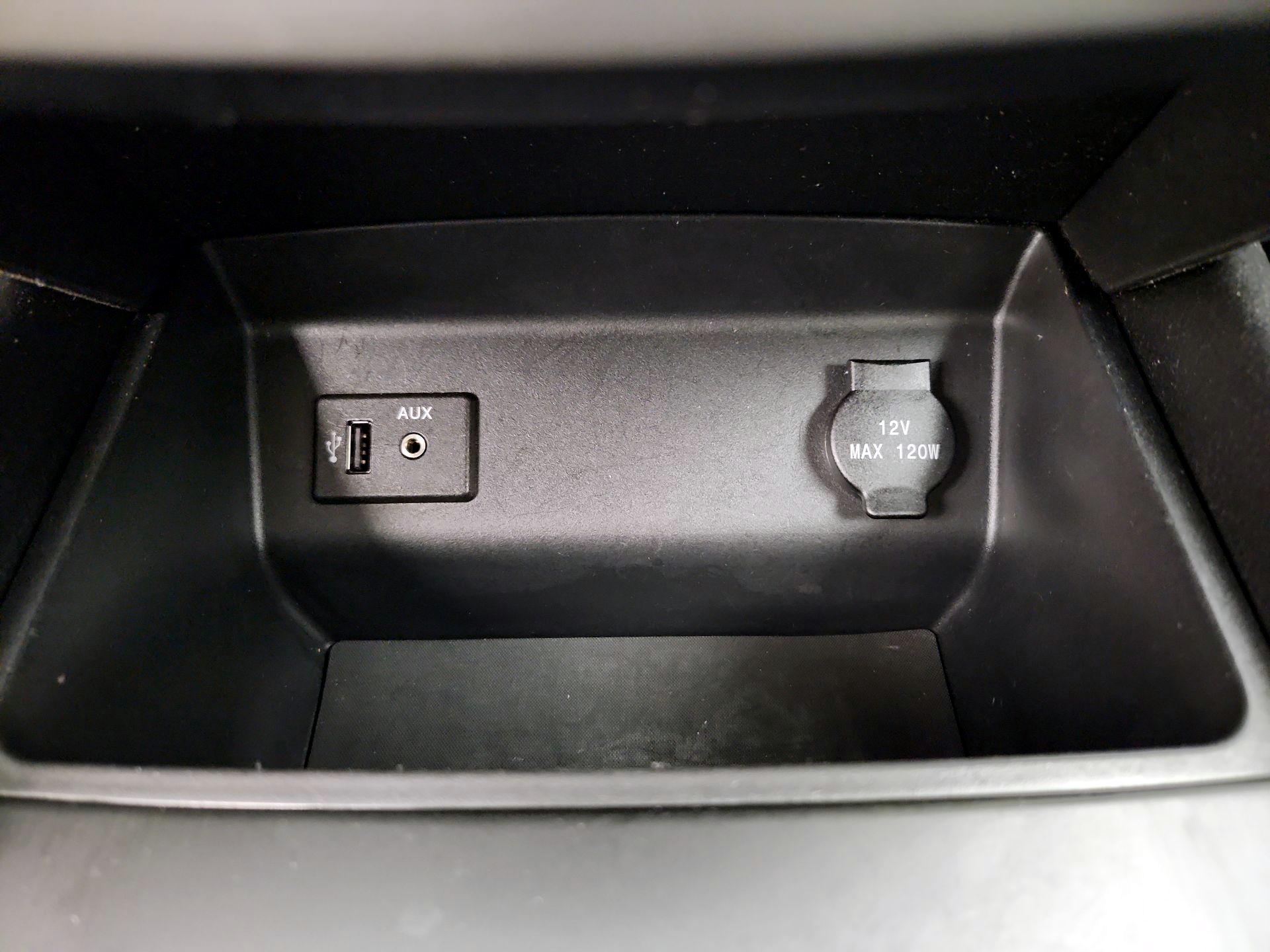 Thumbnail: 2016 Nissan Altima - 18