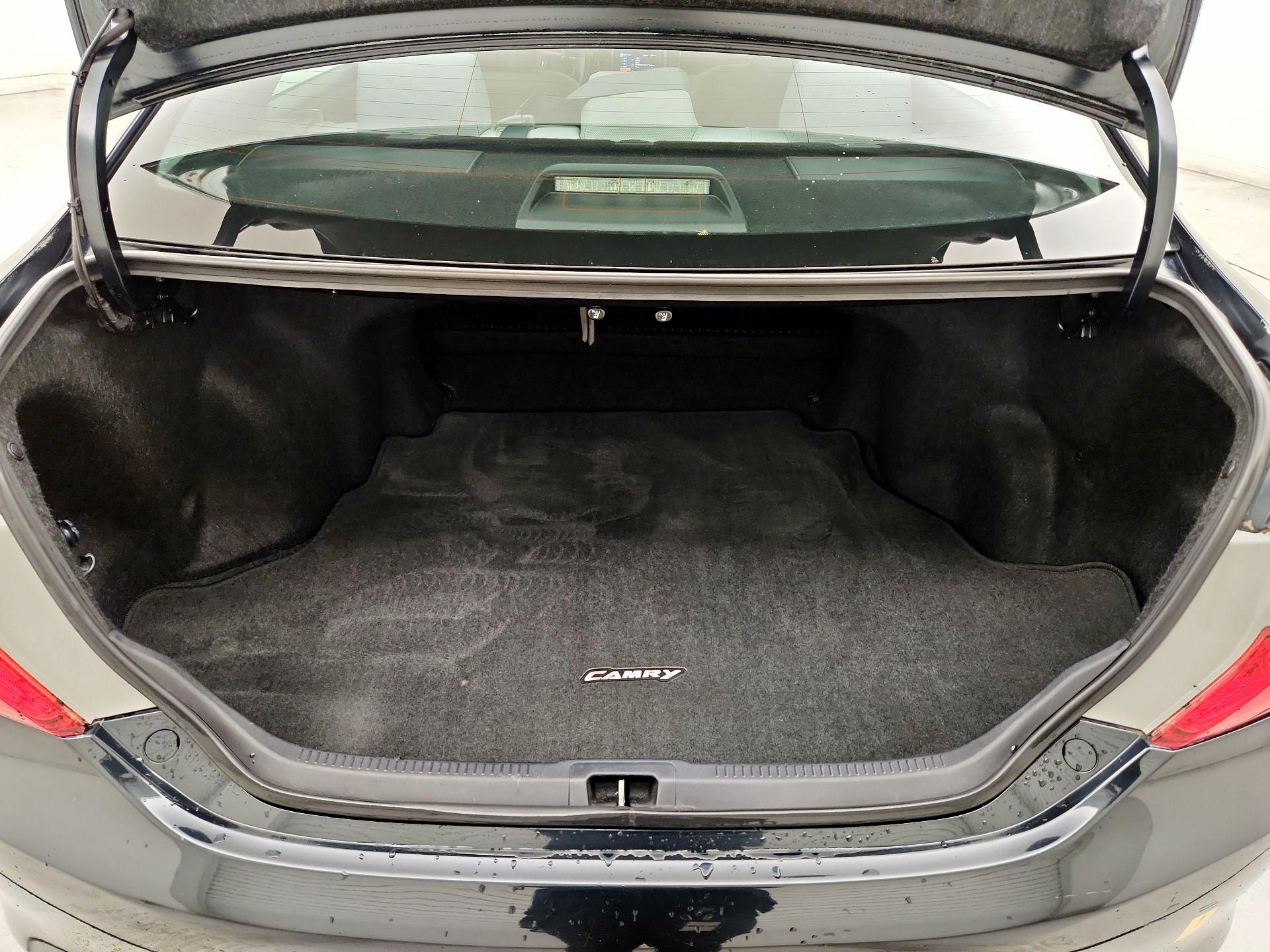 Thumbnail: 2014 Toyota Camry - 19