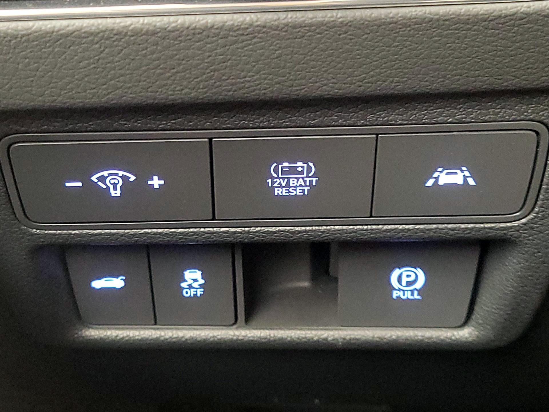 Thumbnail: 2023 Hyundai Sonata - 13