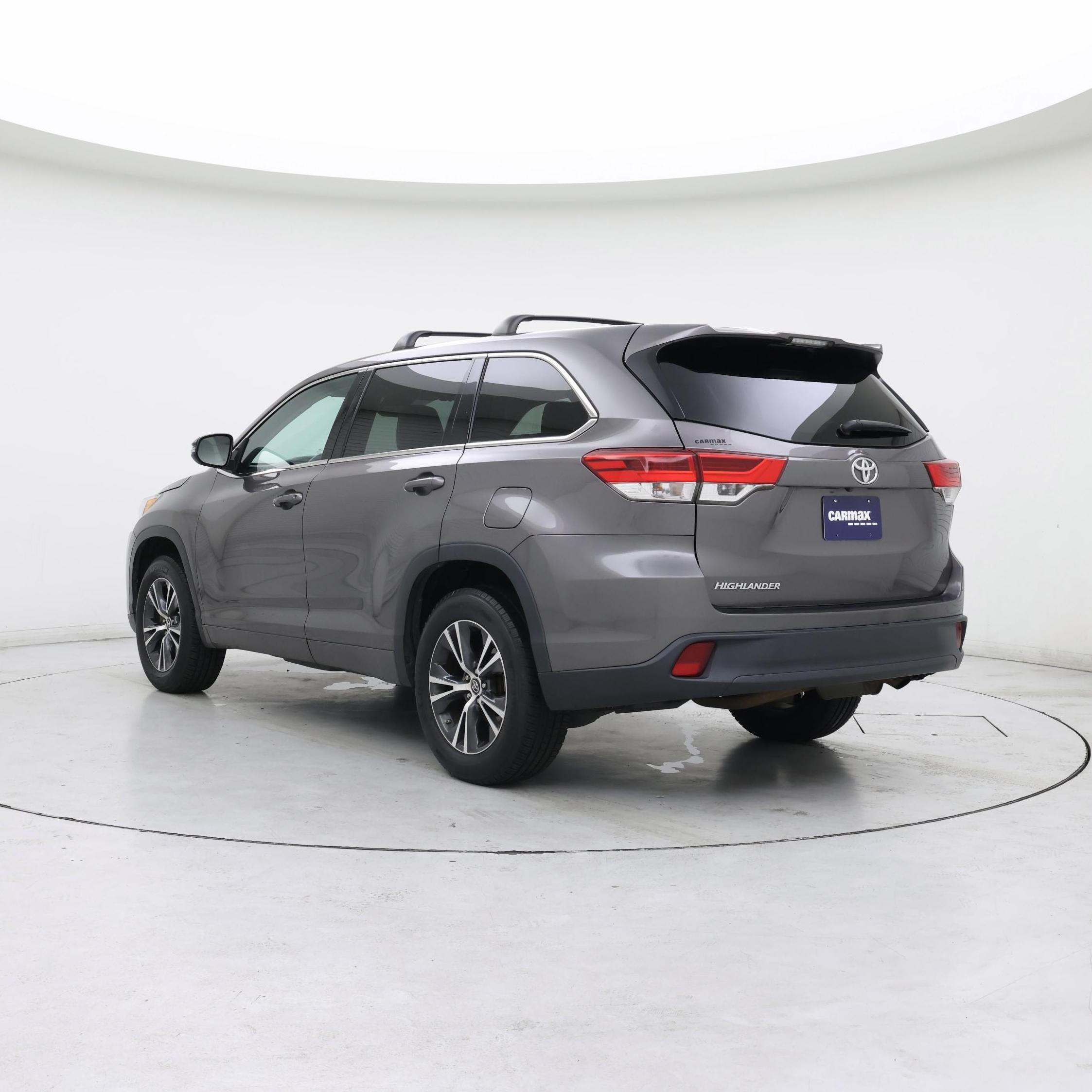 Thumbnail: 2017 Toyota Highlander - 2