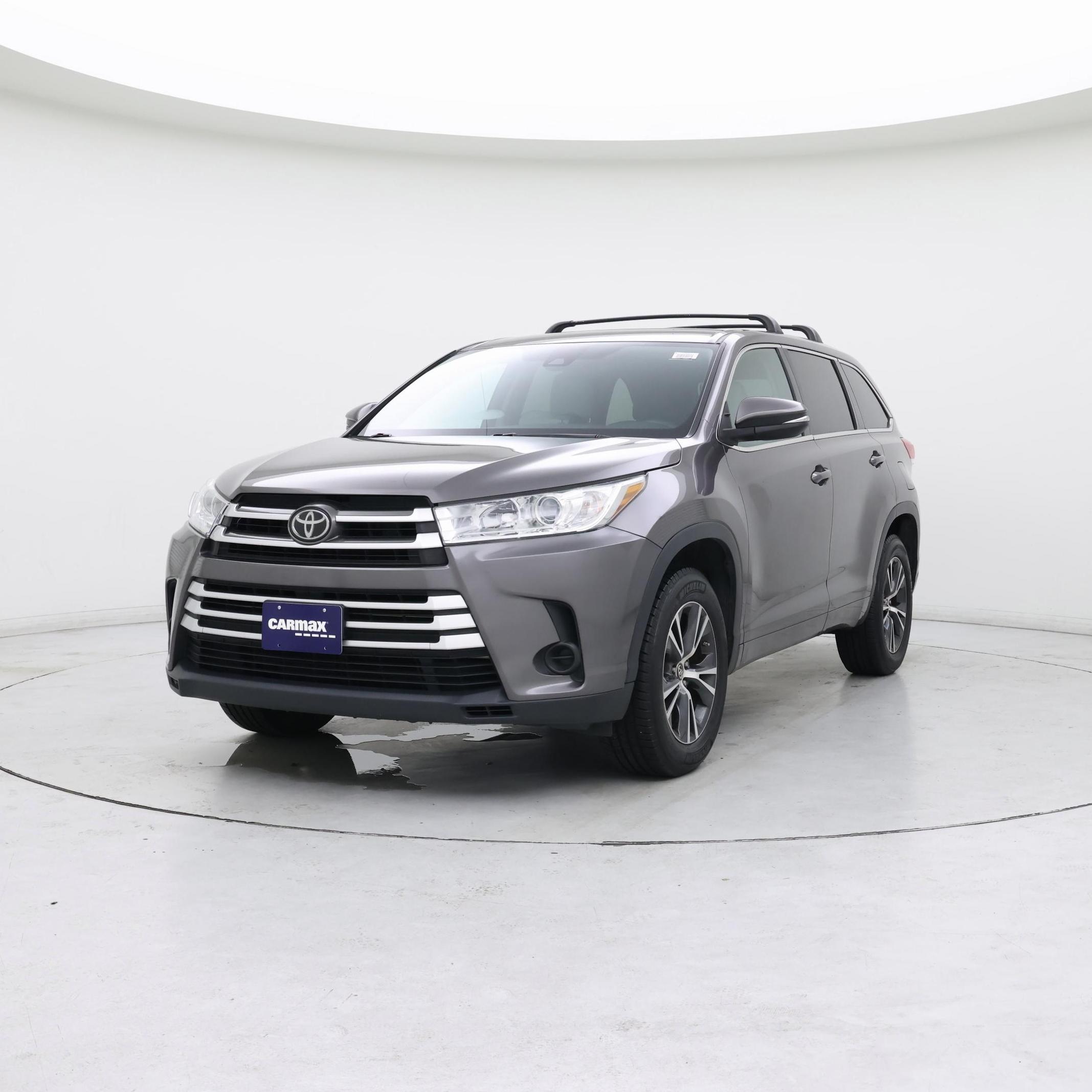 Thumbnail: 2017 Toyota Highlander - 4