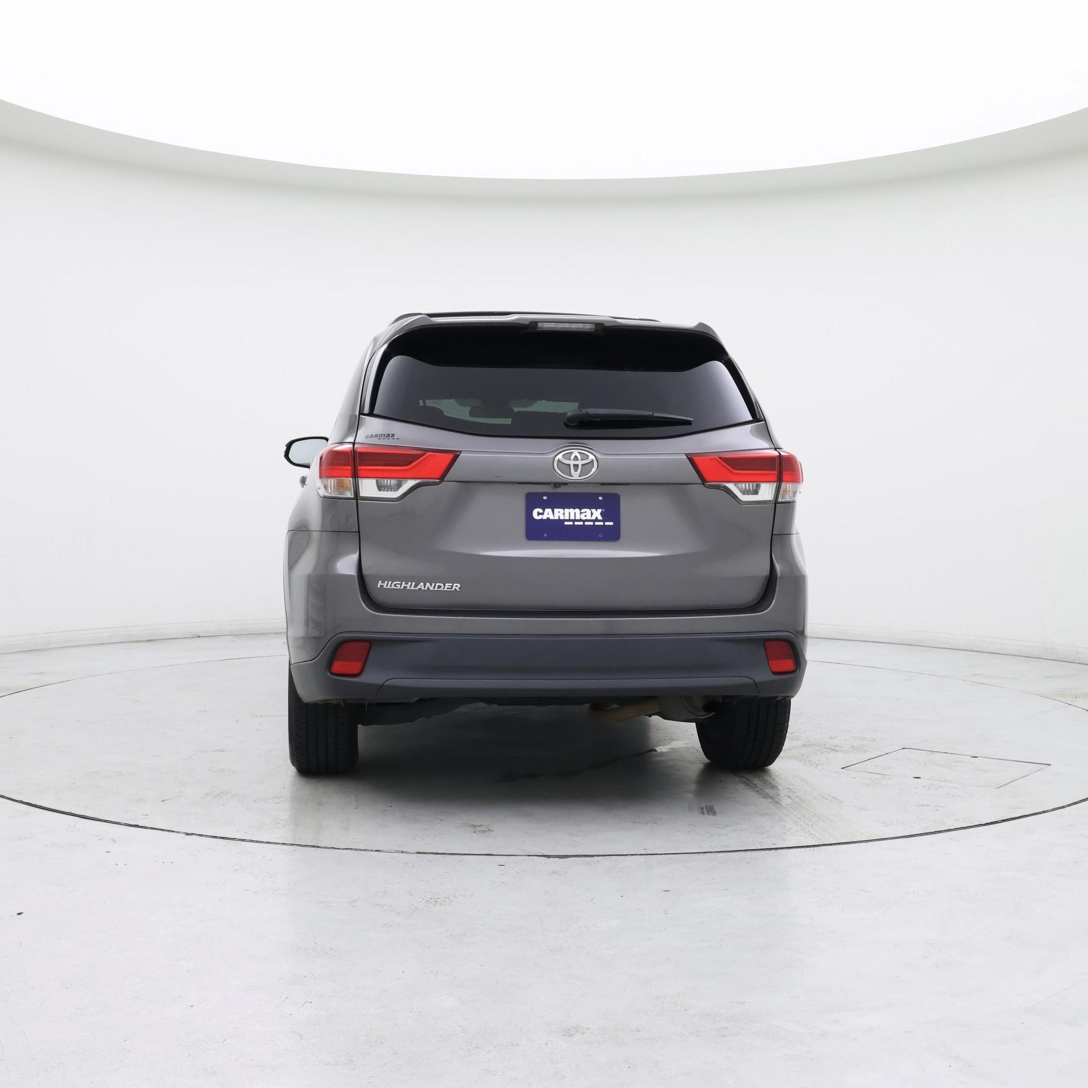 Thumbnail: 2017 Toyota Highlander - 6