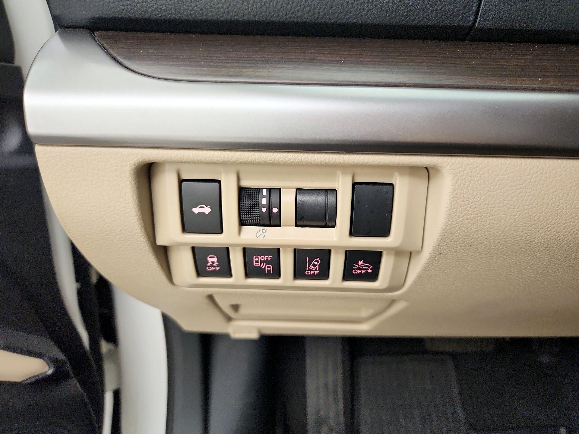 Thumbnail: 2018 Subaru Legacy - 13