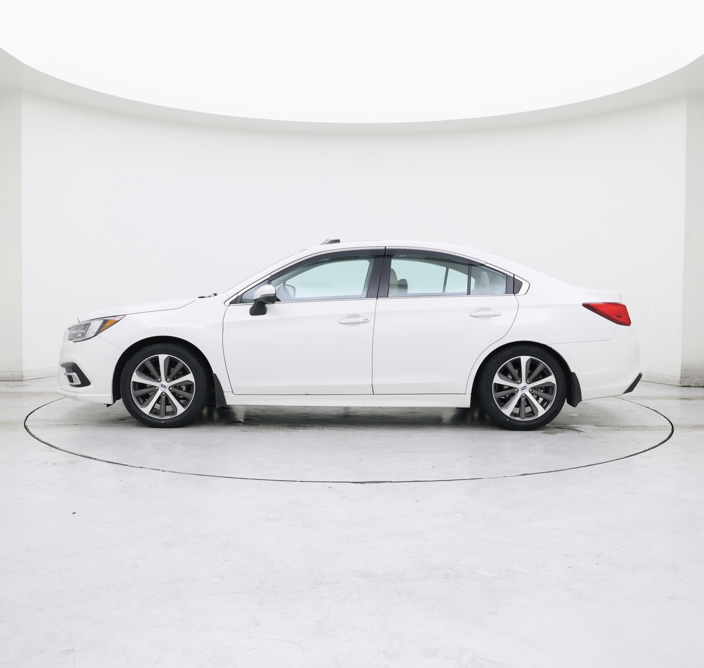 Thumbnail: 2018 Subaru Legacy - 3