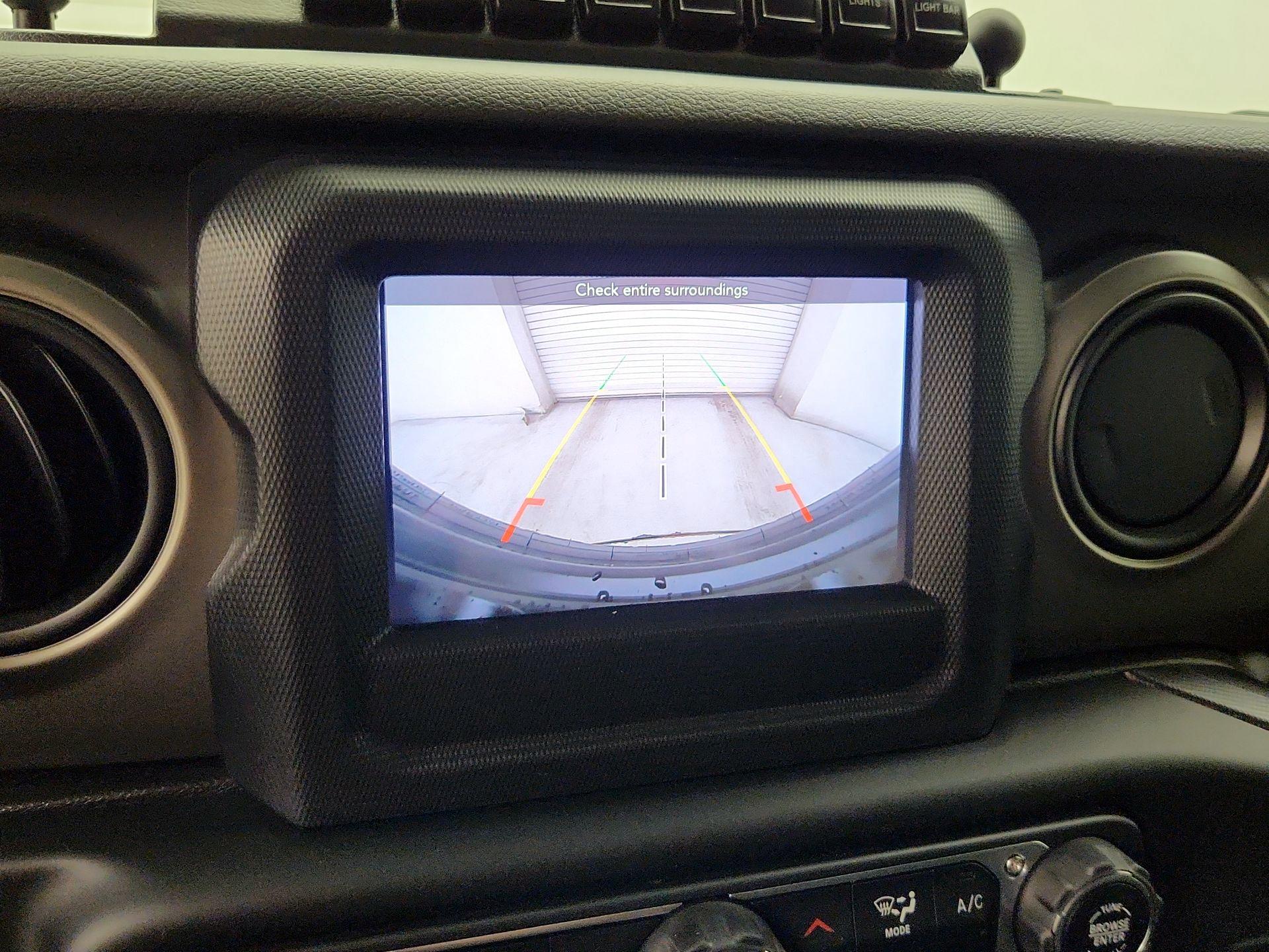 Thumbnail: 2018 Jeep Wrangler - 14