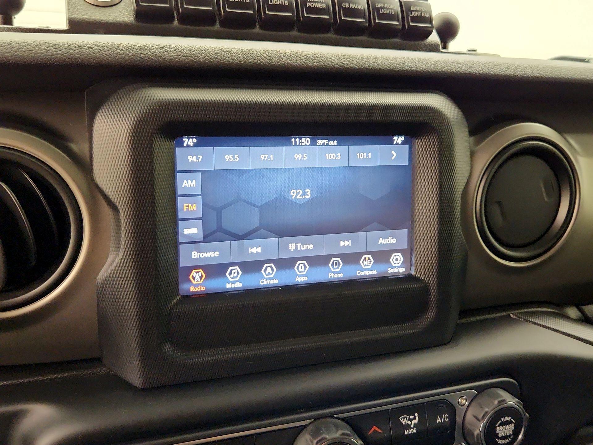 Thumbnail: 2018 Jeep Wrangler - 15