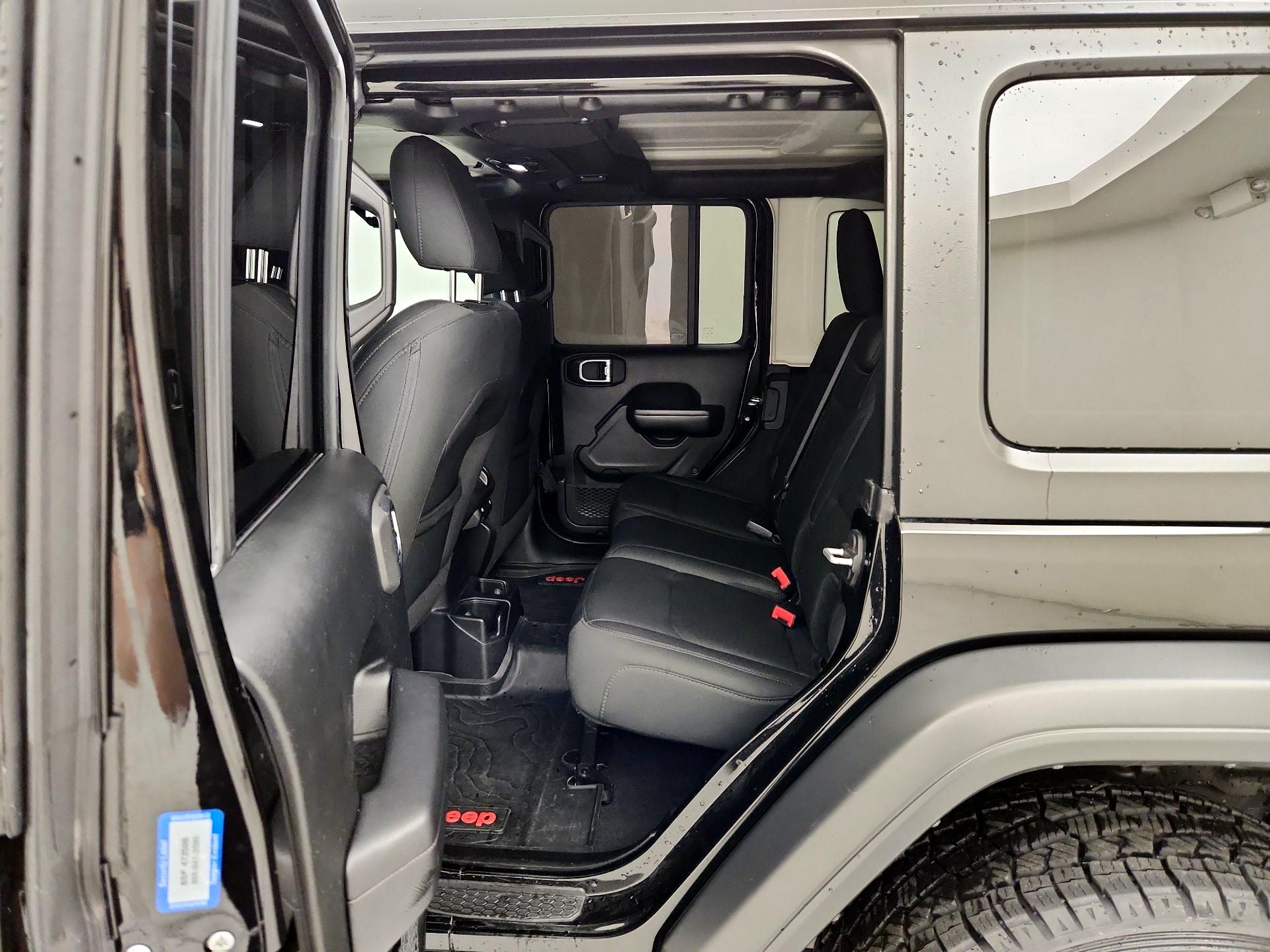 Thumbnail: 2018 Jeep Wrangler - 19