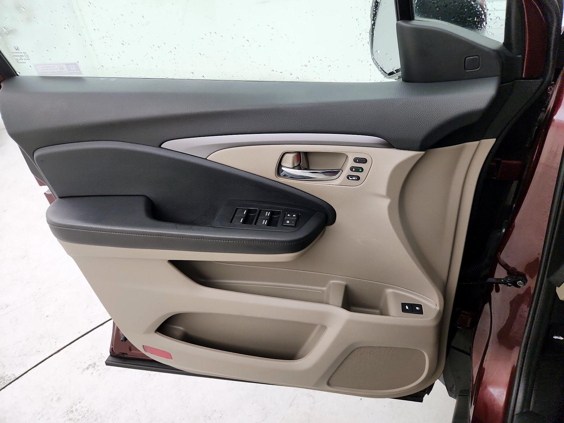 Thumbnail: 2021 Honda Pilot - 12