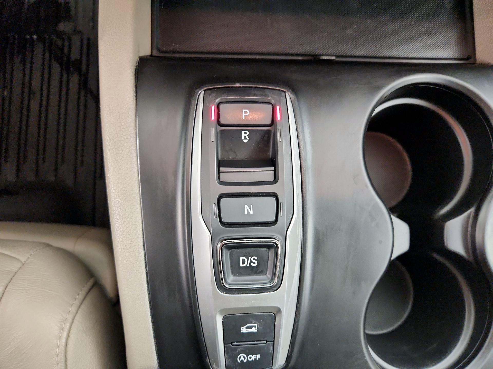 Thumbnail: 2021 Honda Pilot - 17