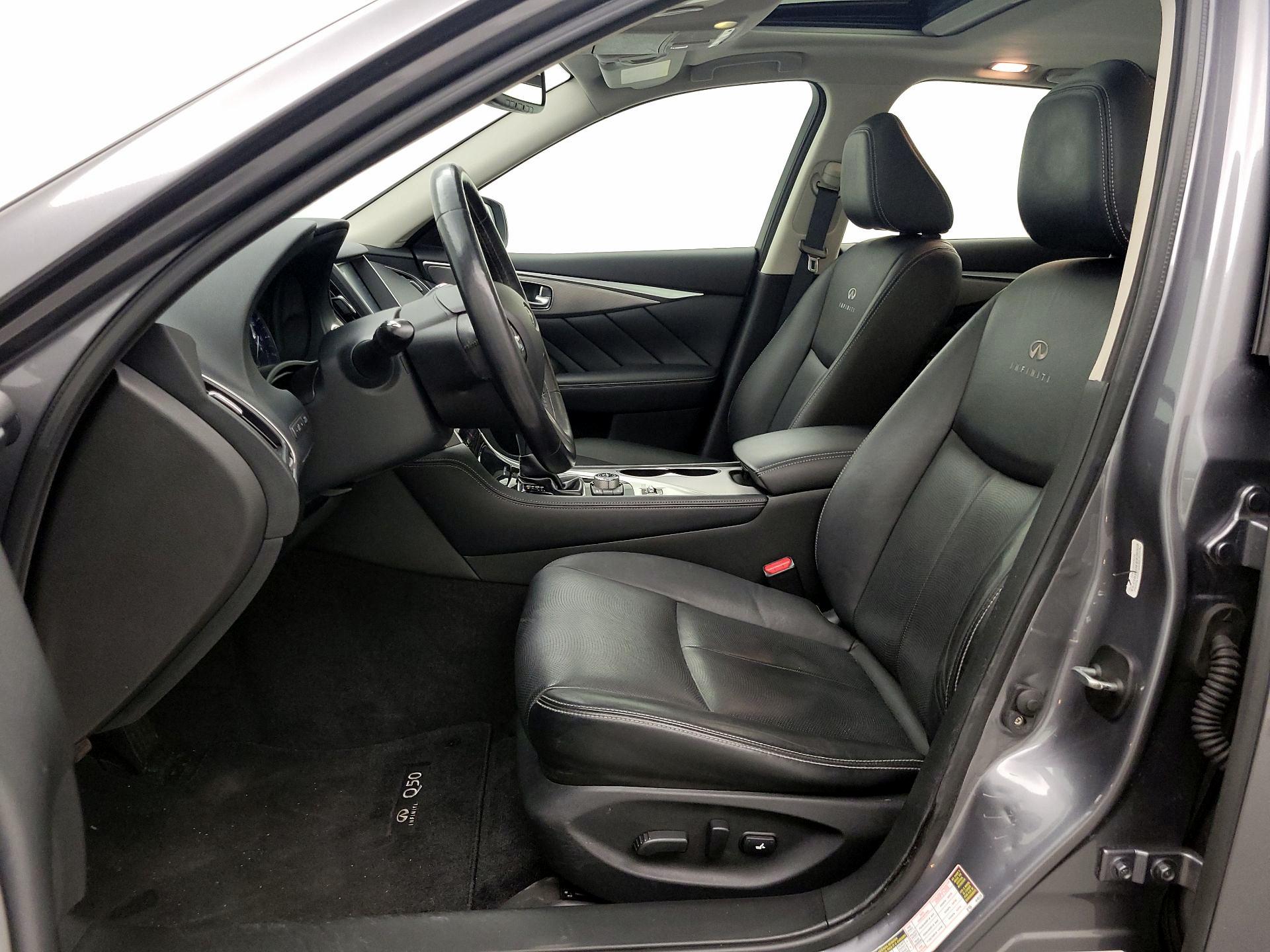 Thumbnail: 2014 INFINITI Q50 - 11