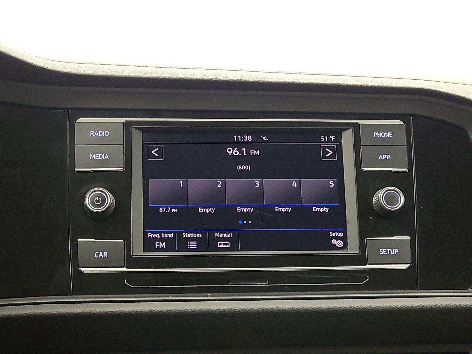 Thumbnail: 2019 Volkswagen Jetta - 15