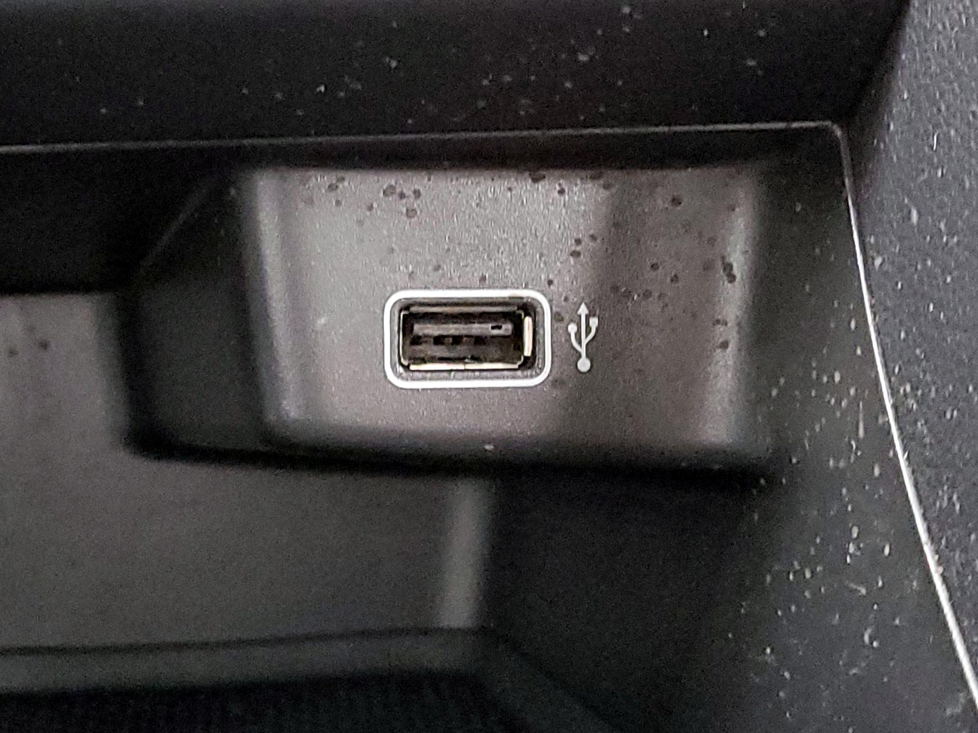 Thumbnail: 2019 Volkswagen Jetta - 18