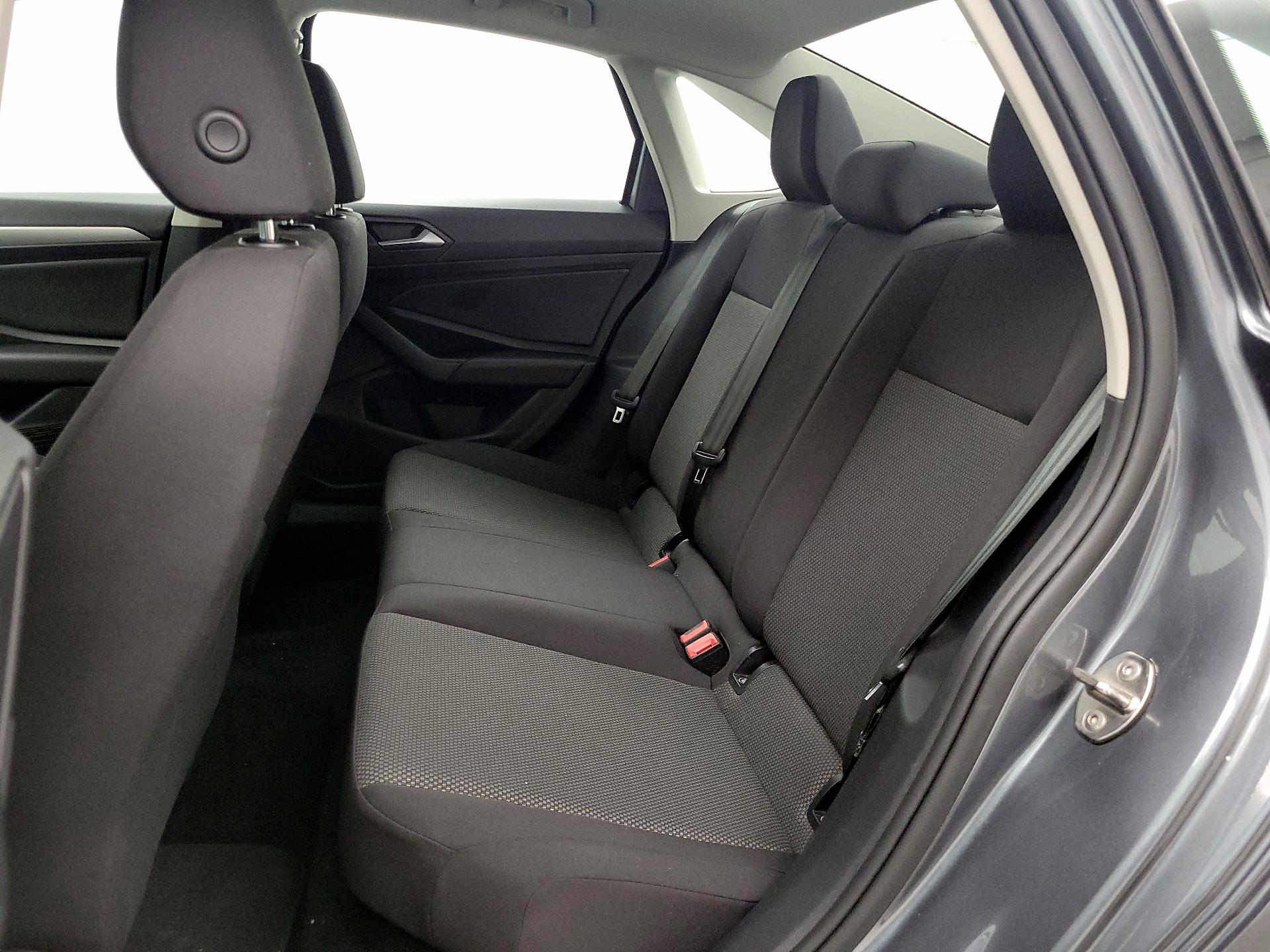 Thumbnail: 2019 Volkswagen Jetta - 19