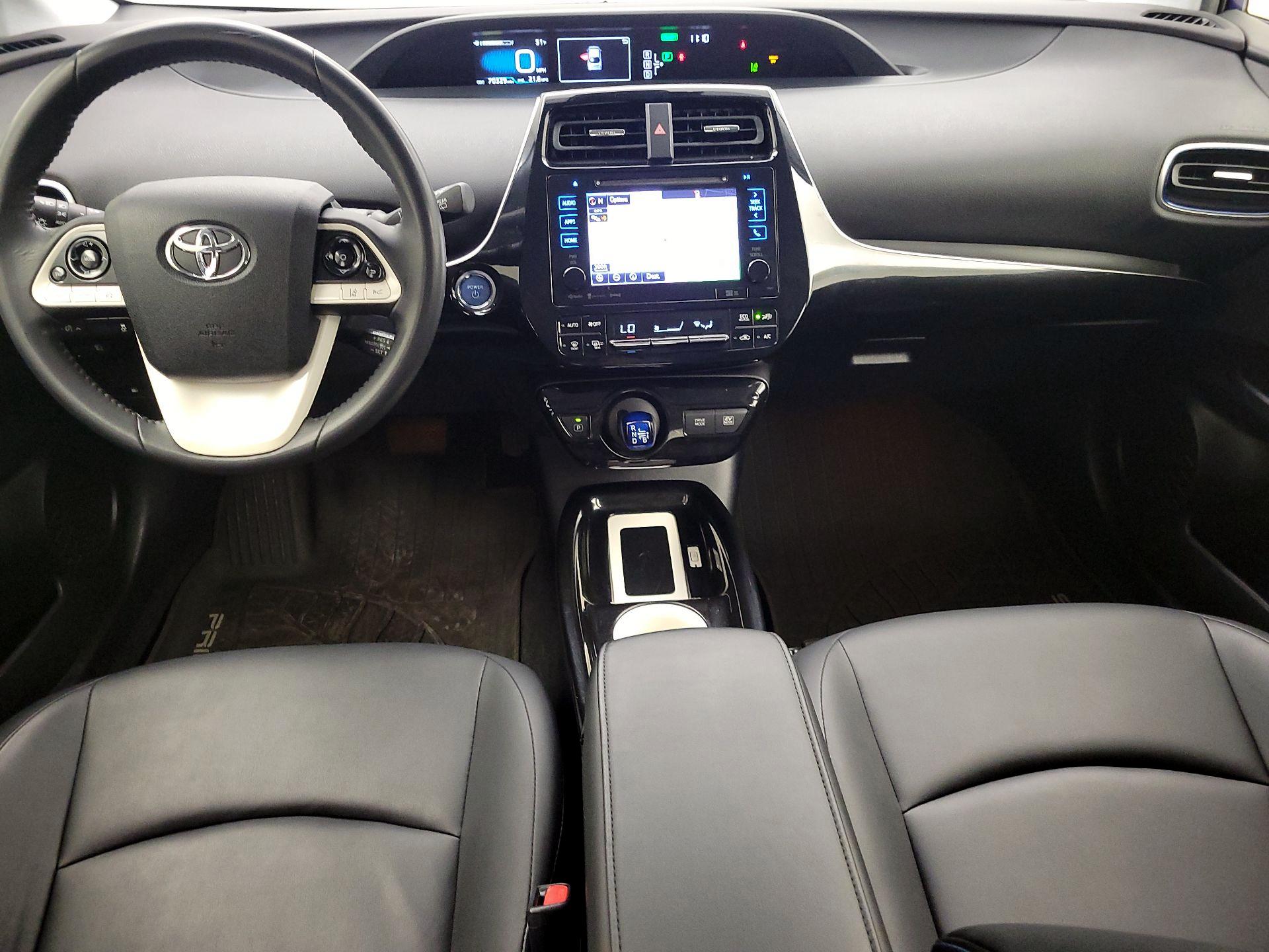 Thumbnail: 2016 Toyota Prius - 9