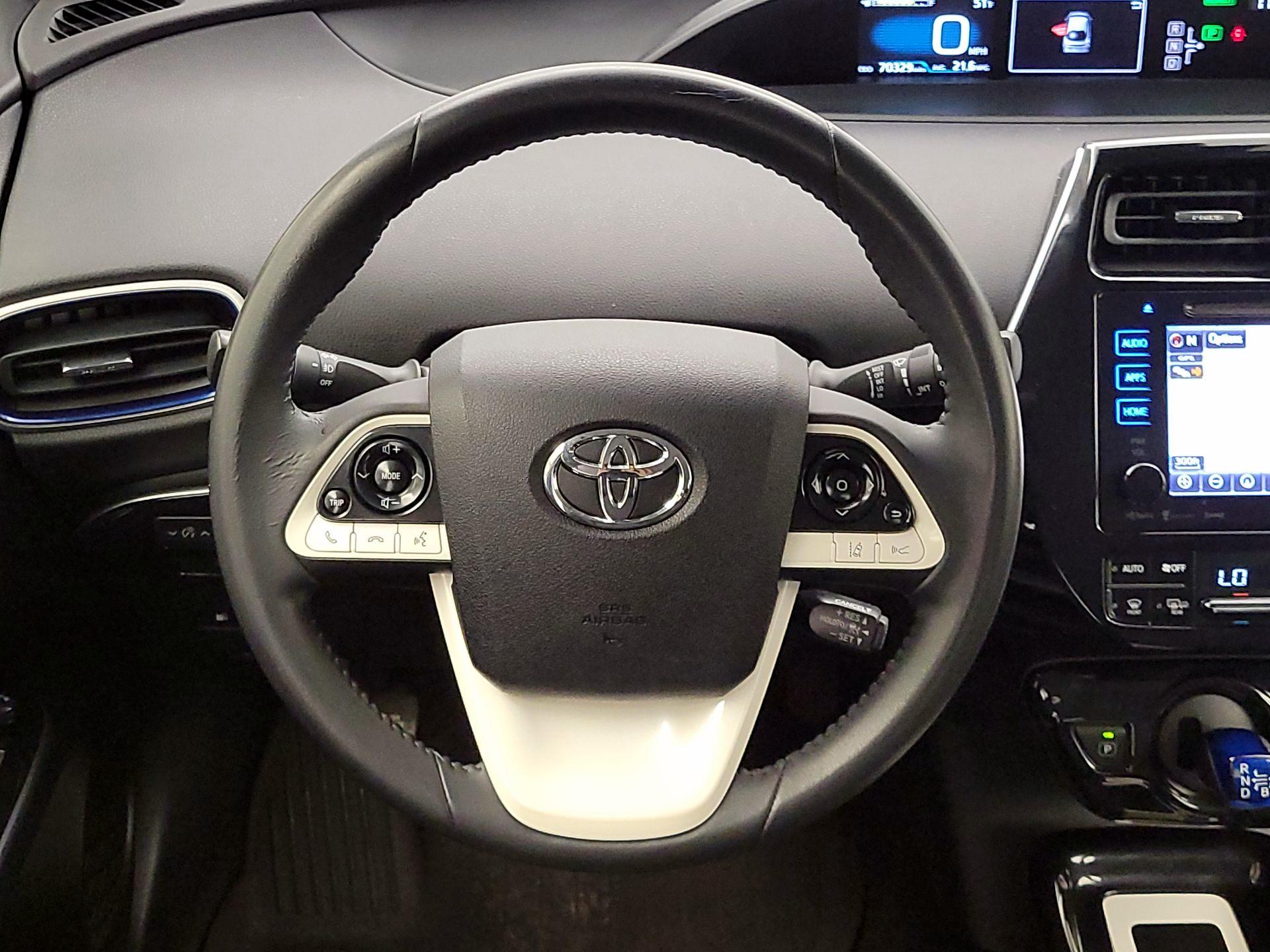 Thumbnail: 2016 Toyota Prius - 10