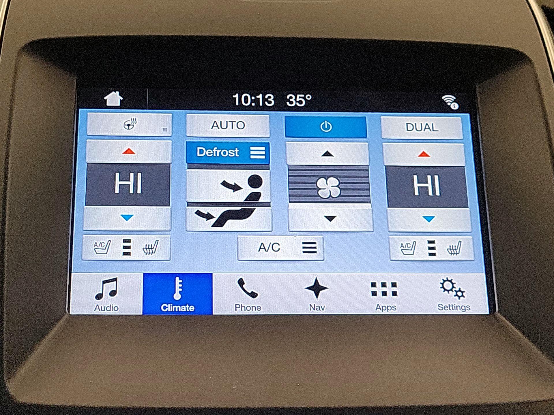 Thumbnail: 2017 Ford Edge - 17