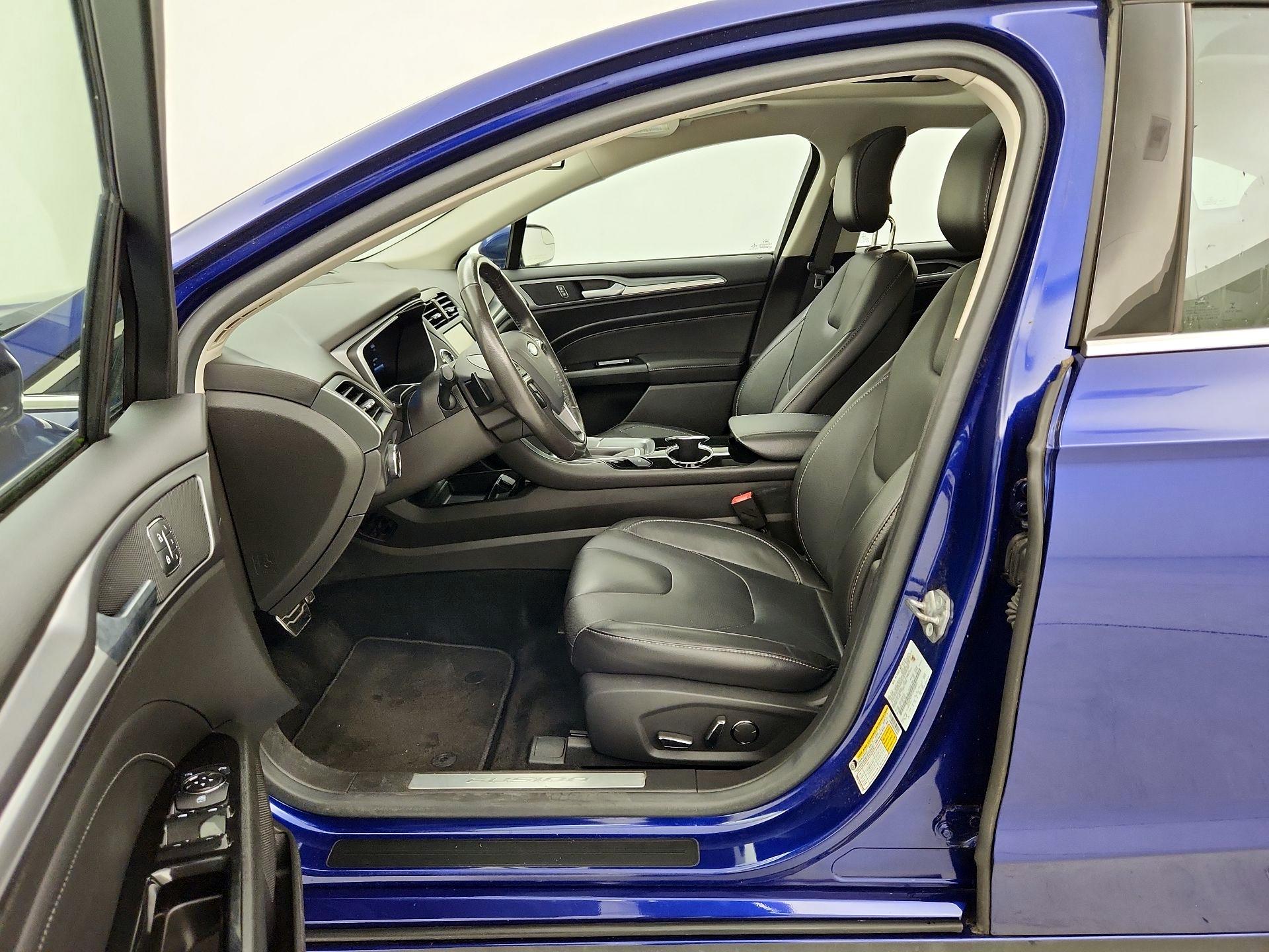 Thumbnail: 2014 Ford Fusion - 11