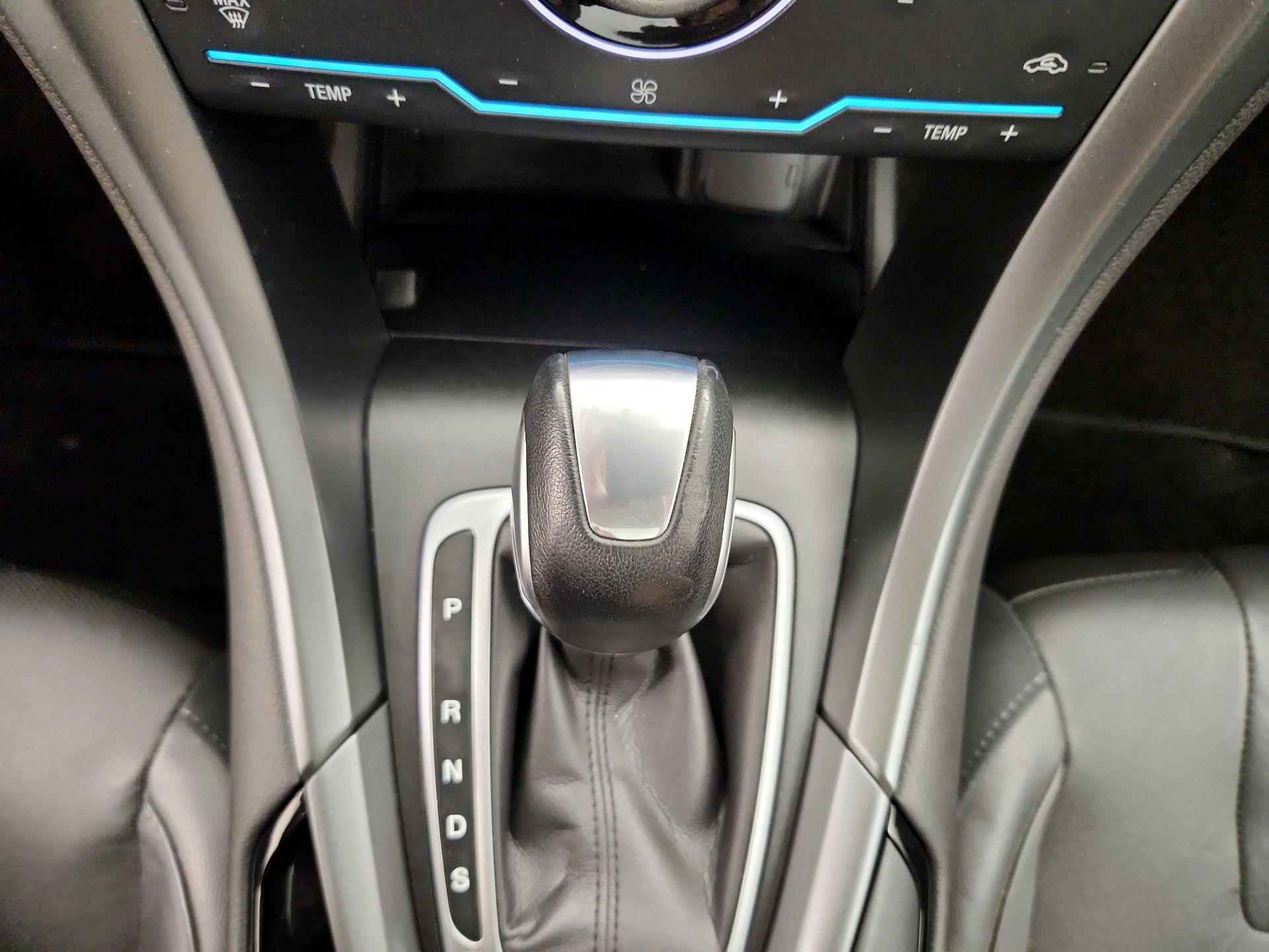 Thumbnail: 2014 Ford Fusion - 16