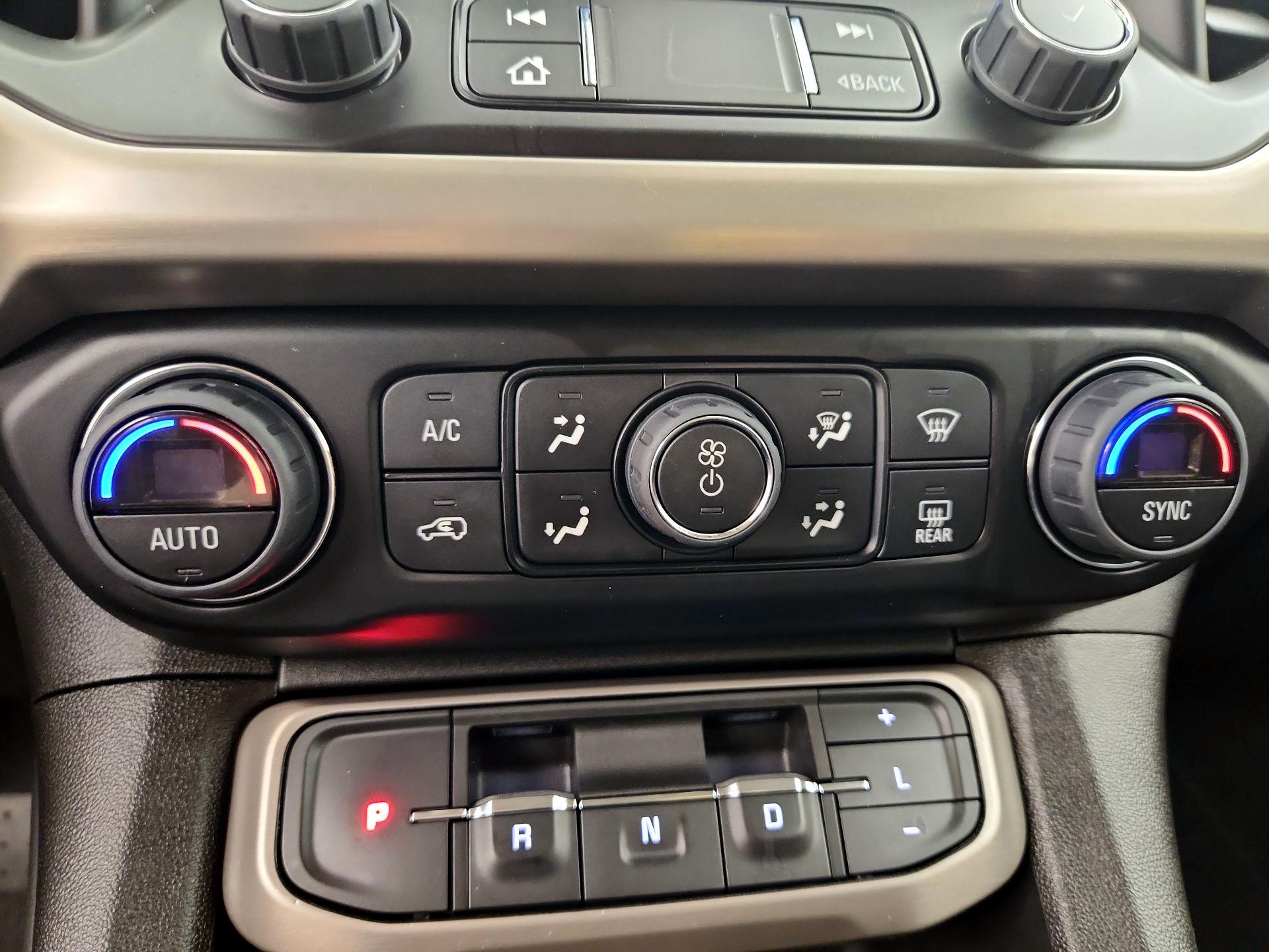 Thumbnail: 2023 GMC Acadia - 16