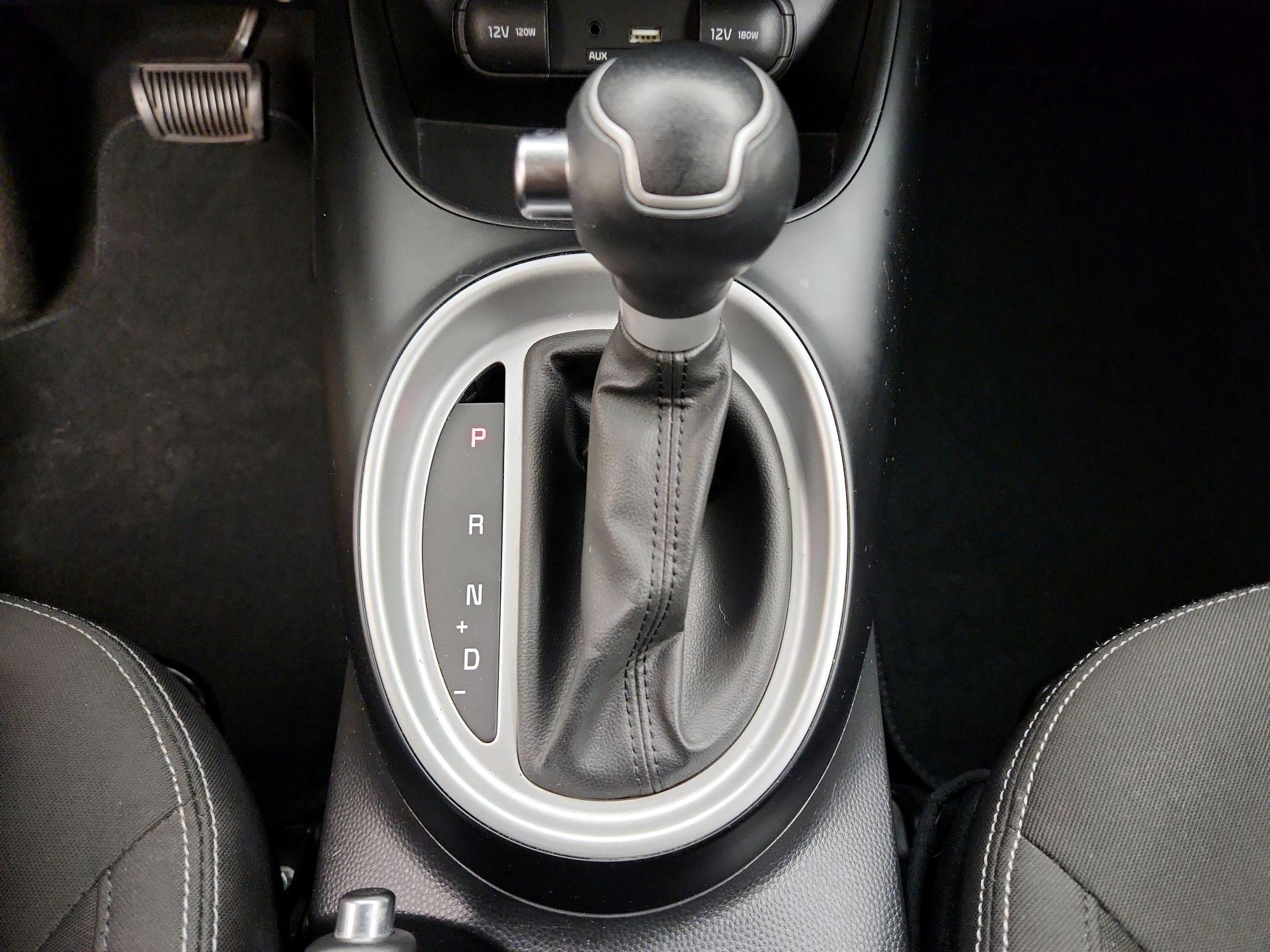 Thumbnail: 2015 Kia Soul - 16