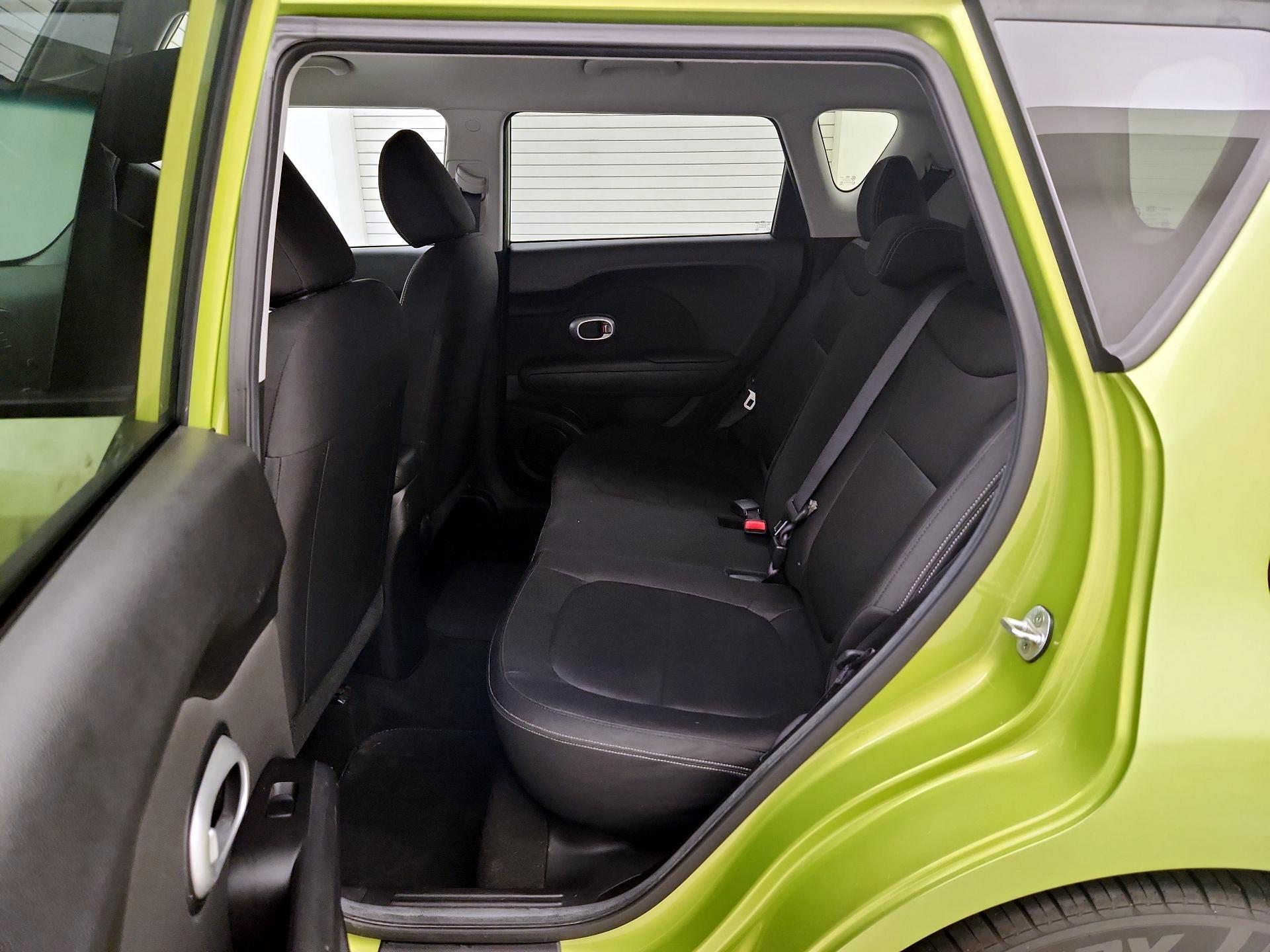 Thumbnail: 2015 Kia Soul - 18
