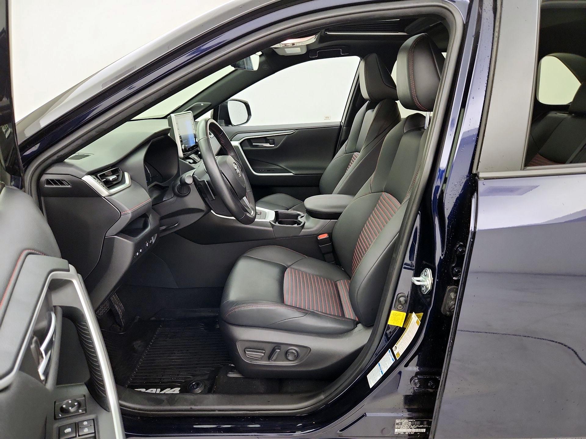 Thumbnail: 2021 Toyota RAV4 - 11