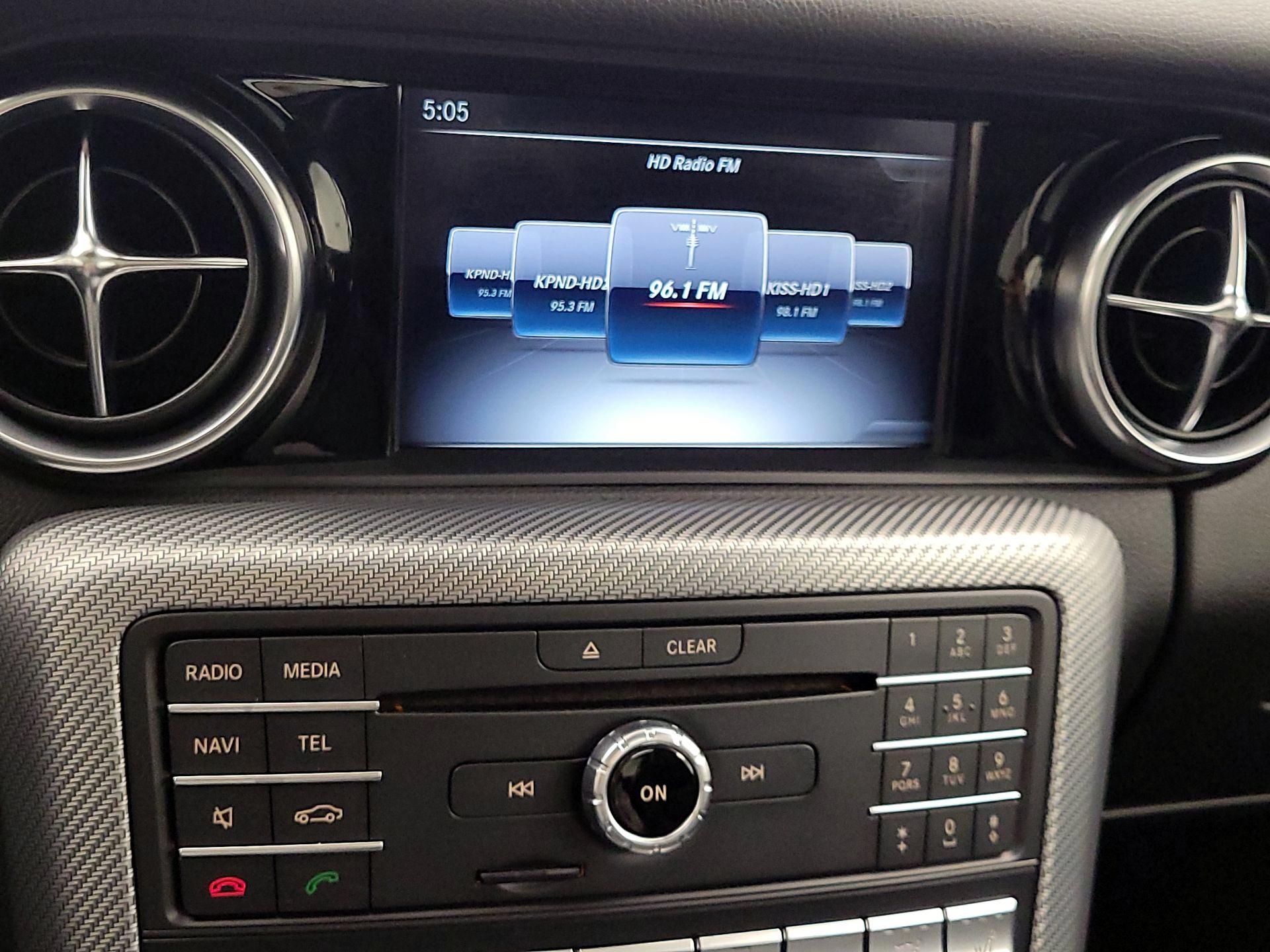 Thumbnail: 2018 Mercedes-Benz SLC - 16