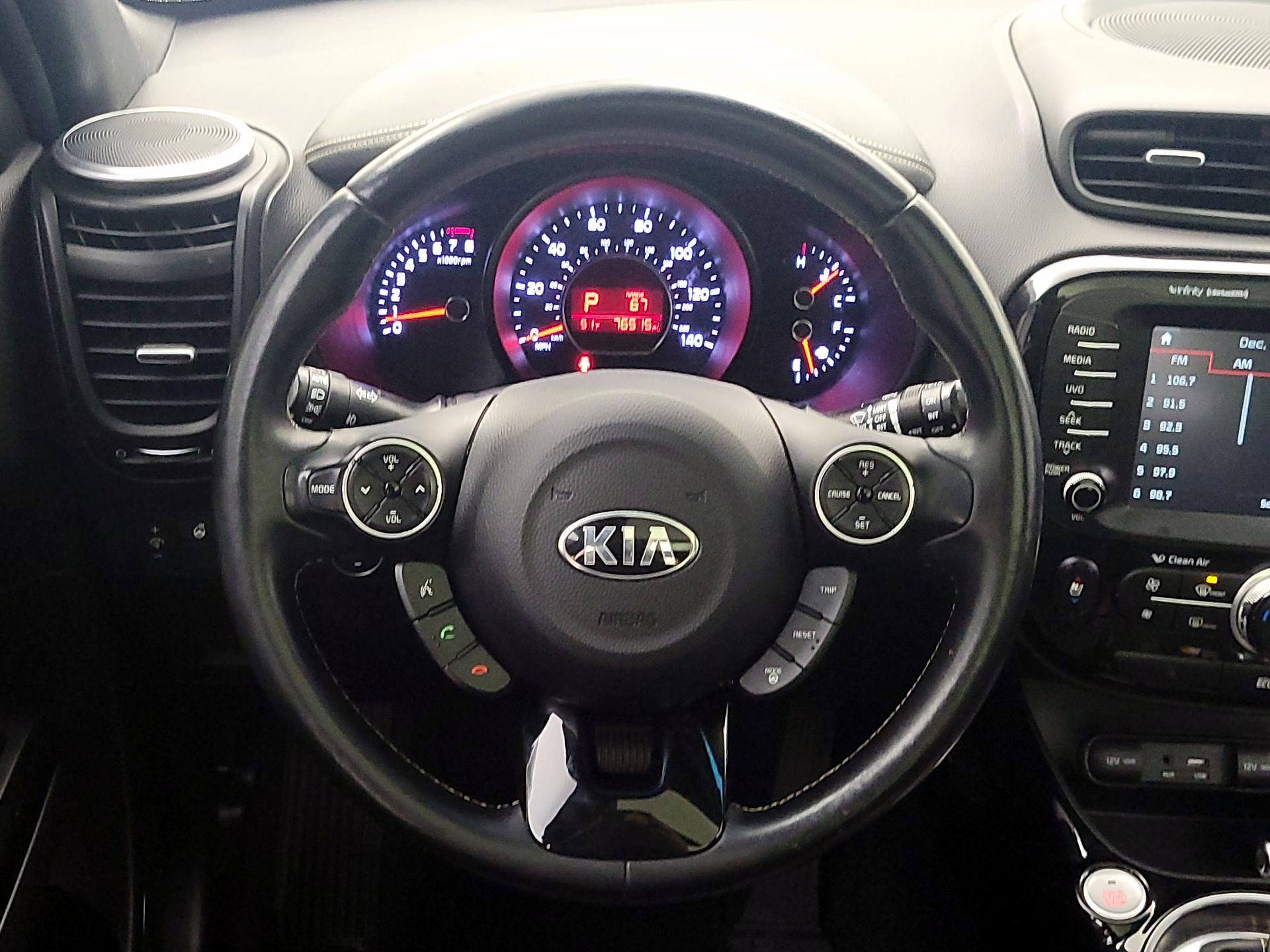 Thumbnail: 2015 Kia Soul - 10