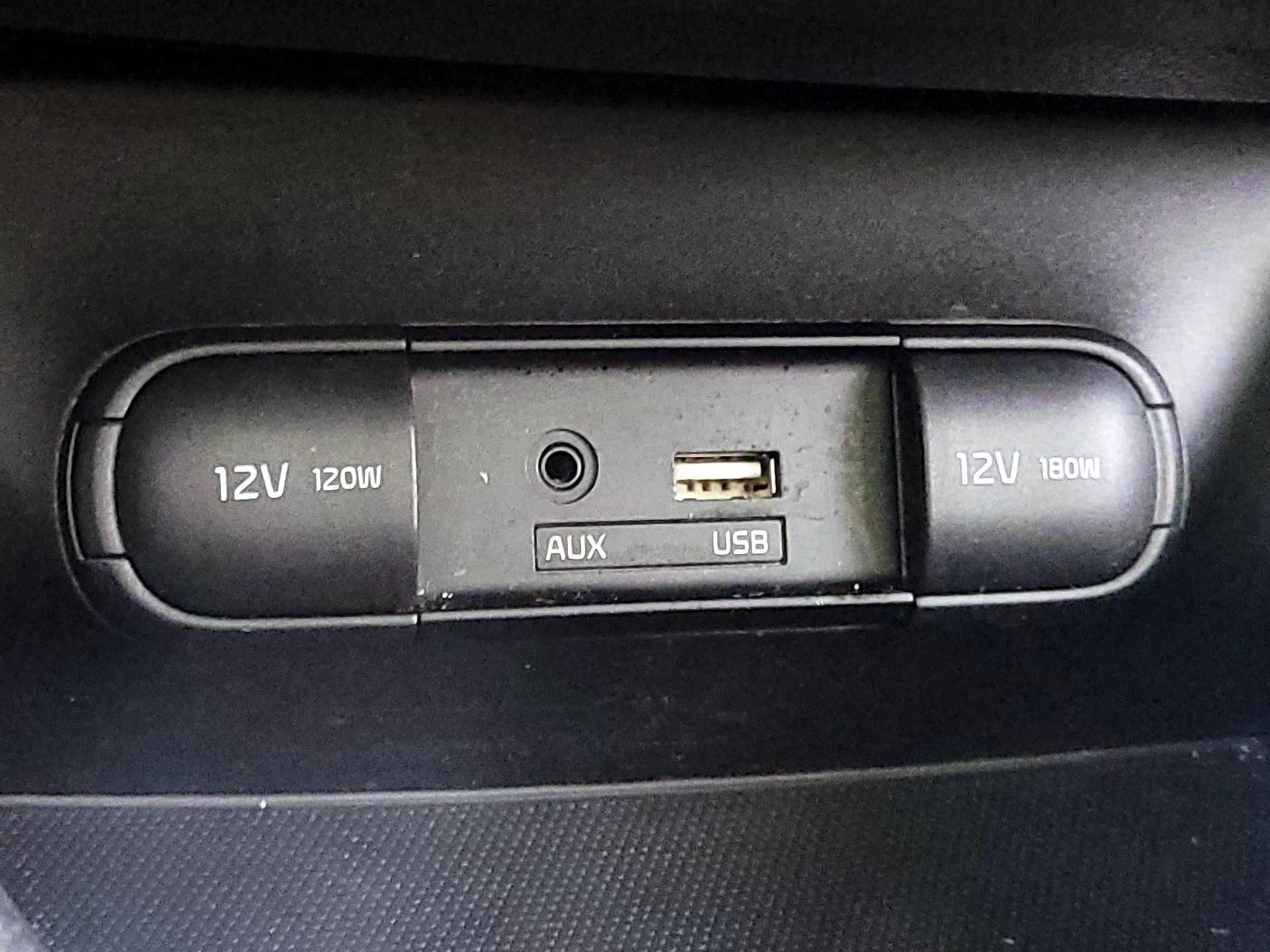 Thumbnail: 2015 Kia Soul - 19