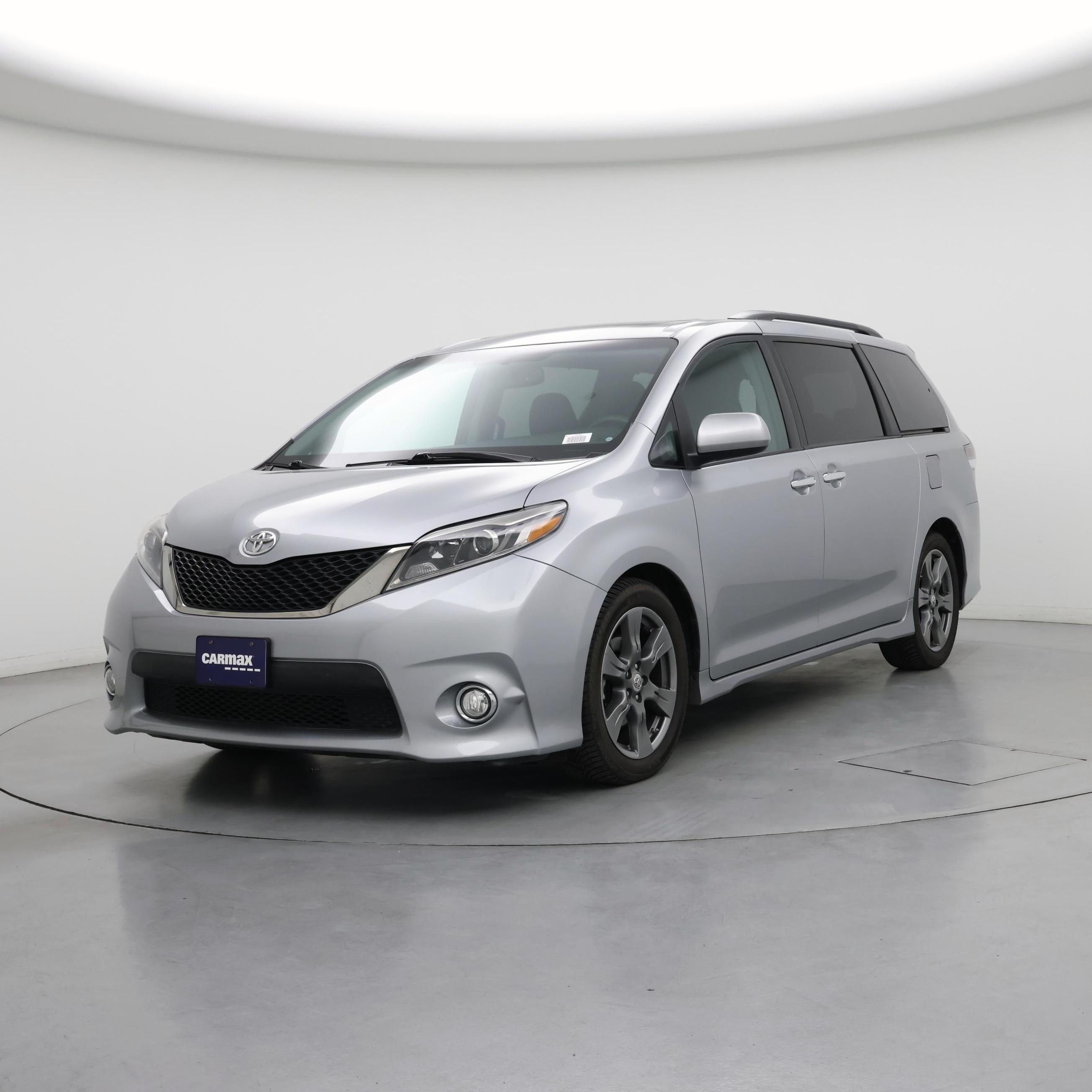Thumbnail: 2017 Toyota Sienna - 4