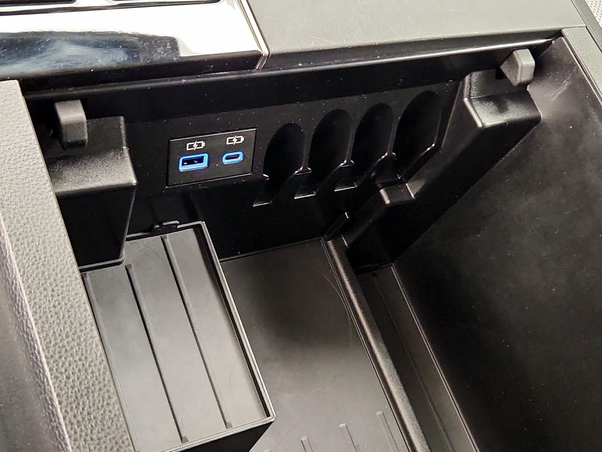 Thumbnail: 2024 Toyota Tundra - 18