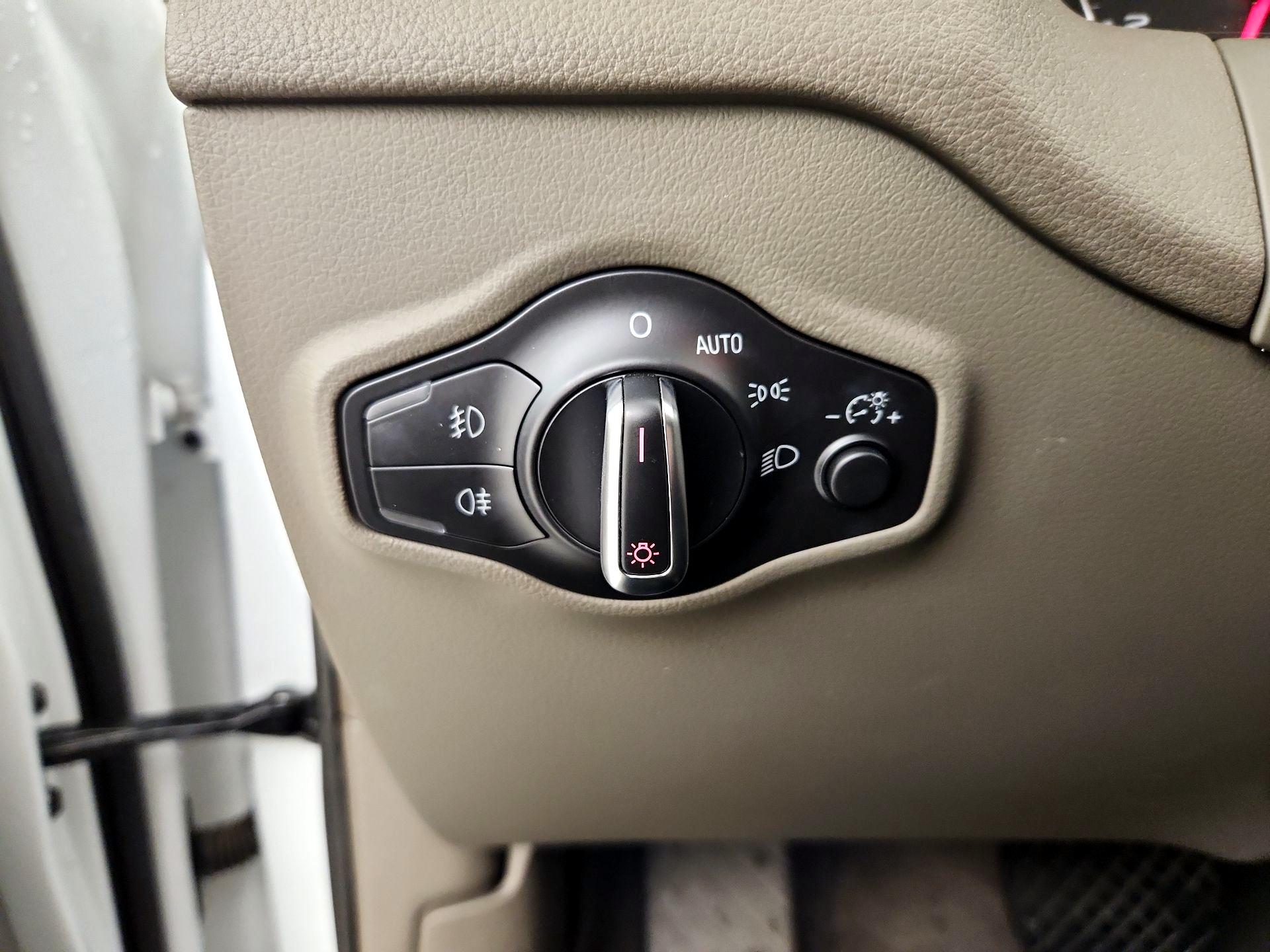 Thumbnail: 2017 Audi Q5 - 13