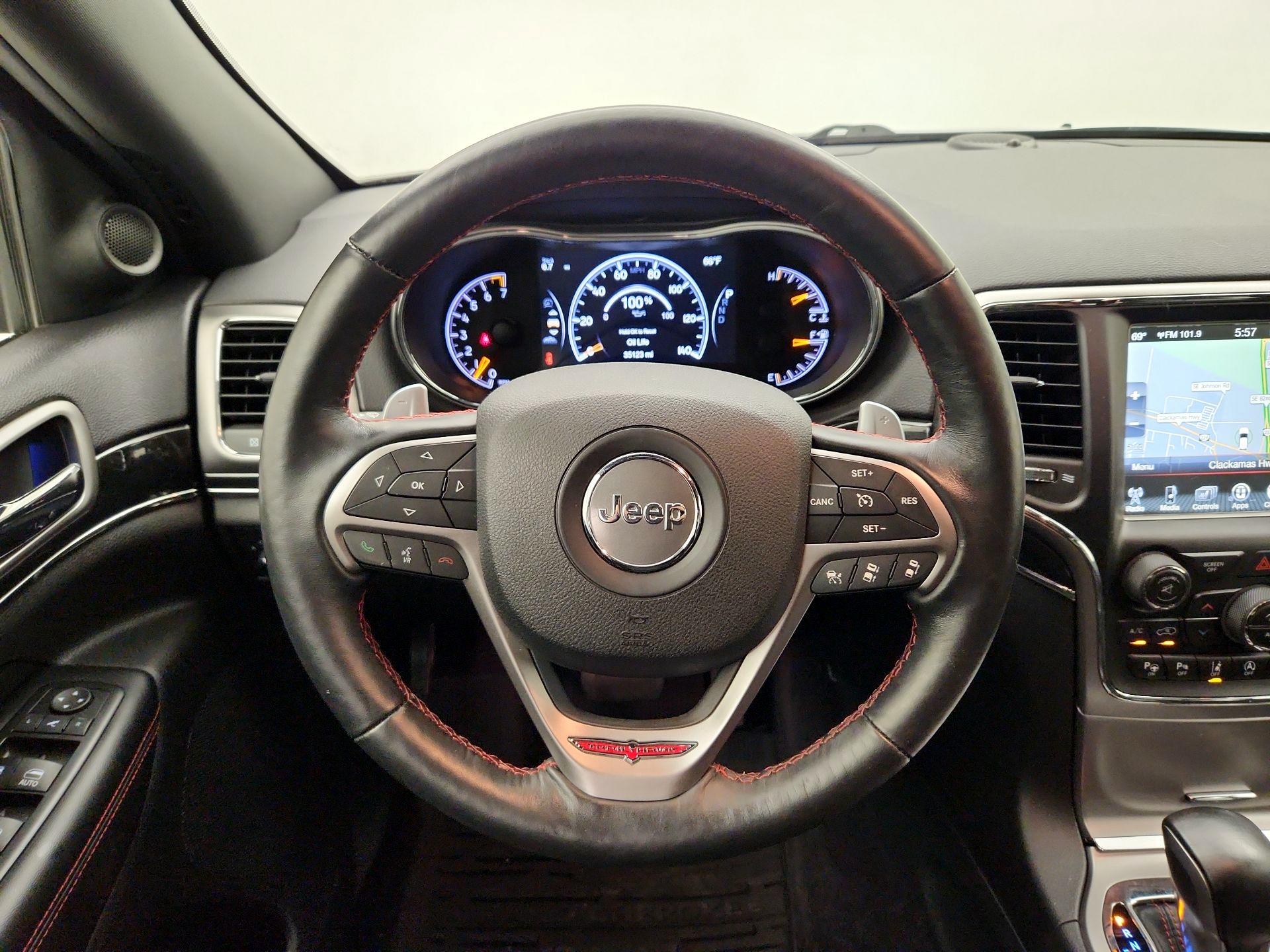 Thumbnail: 2017 Jeep Grand Cherokee - 10