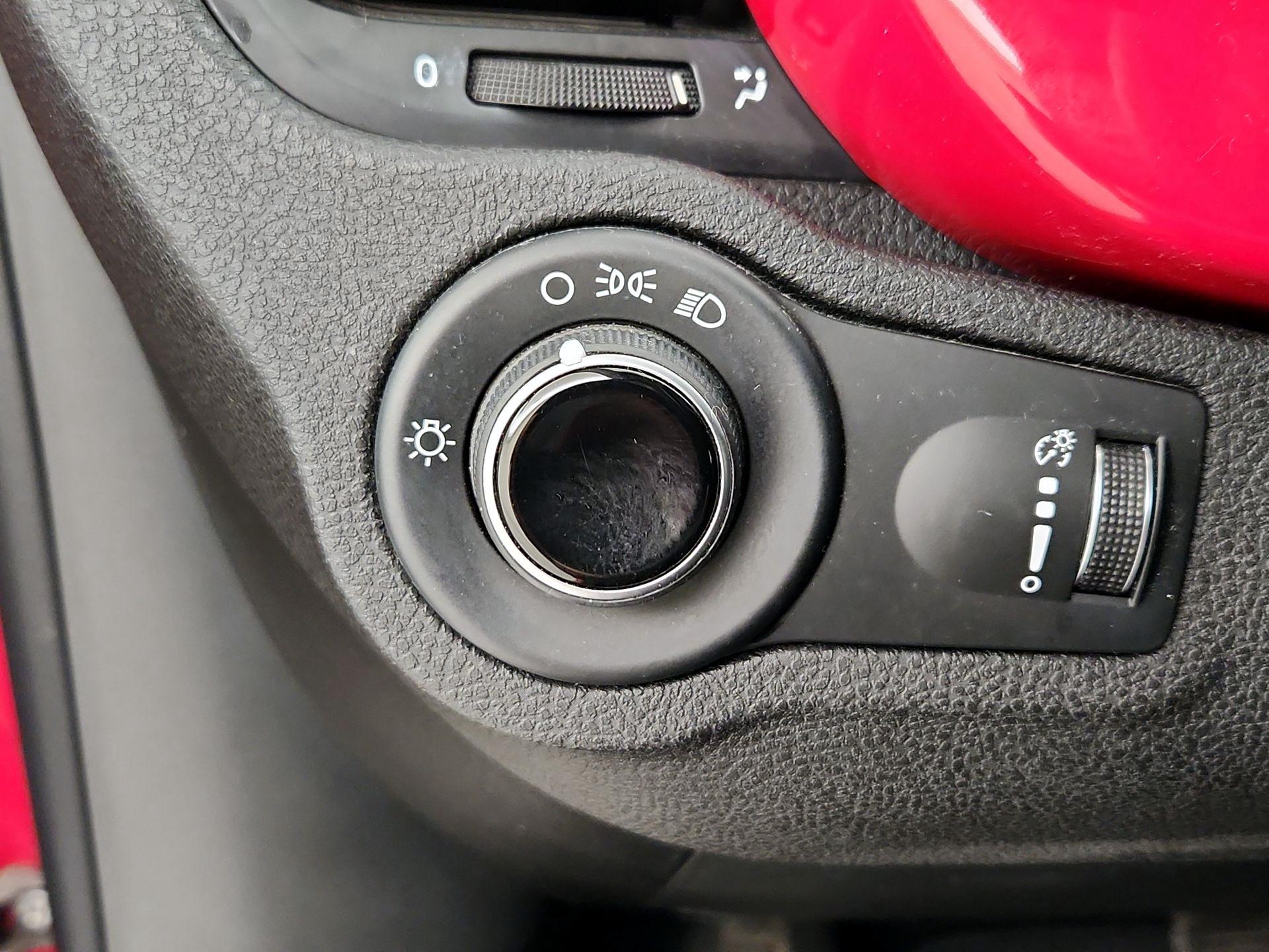 Thumbnail: 2016 Fiat 500X - 13