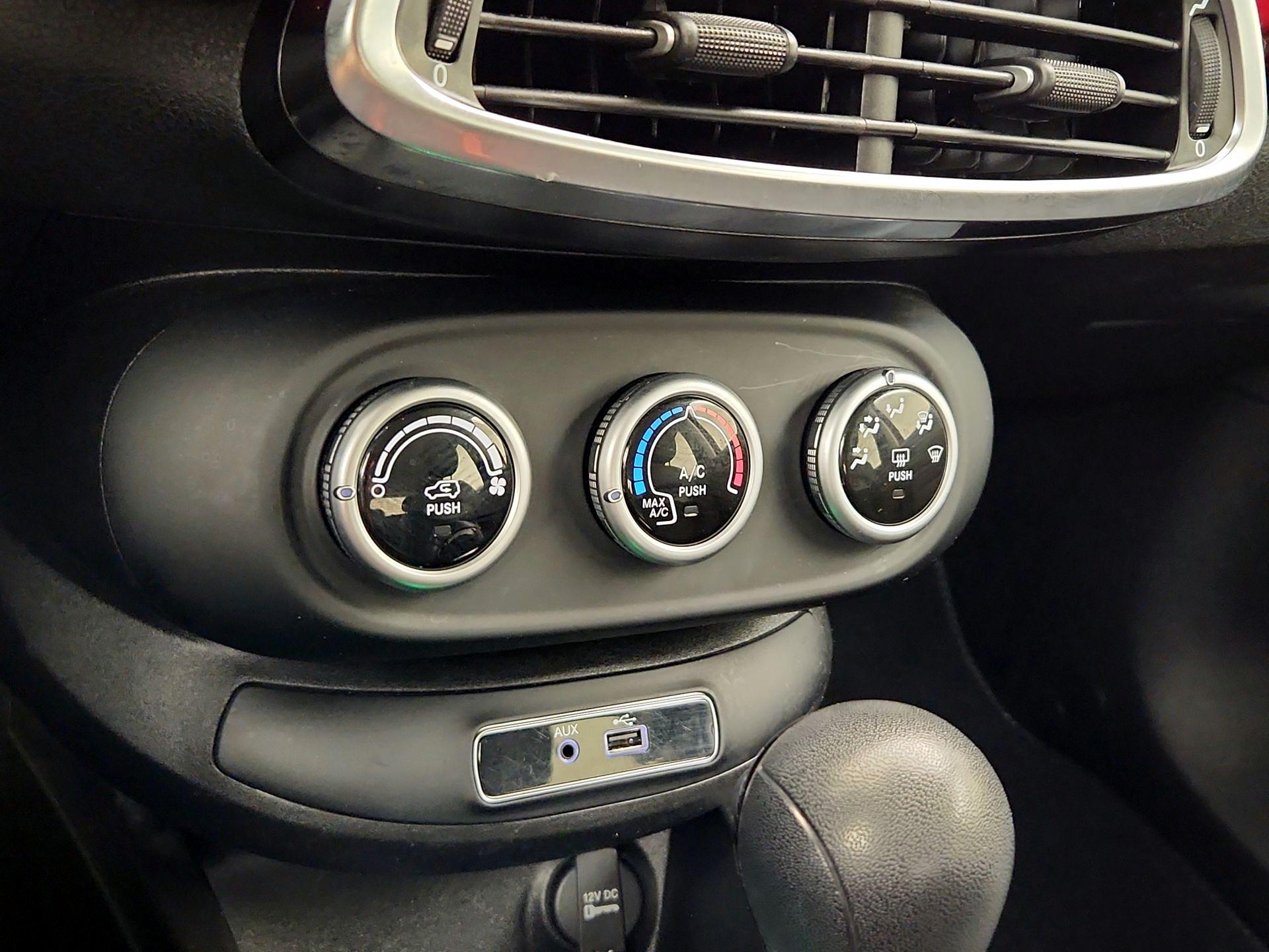 Thumbnail: 2016 Fiat 500X - 15