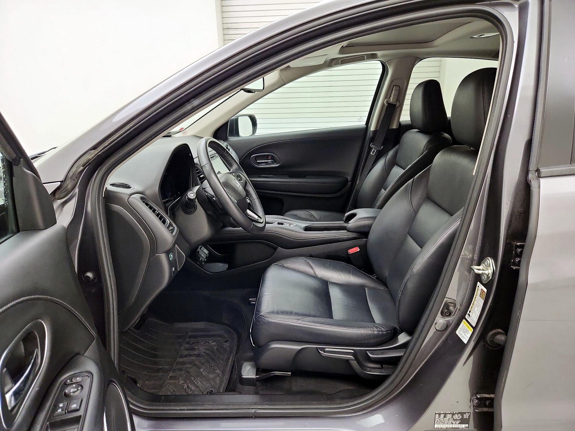 Thumbnail: 2016 Honda HR-V - 11