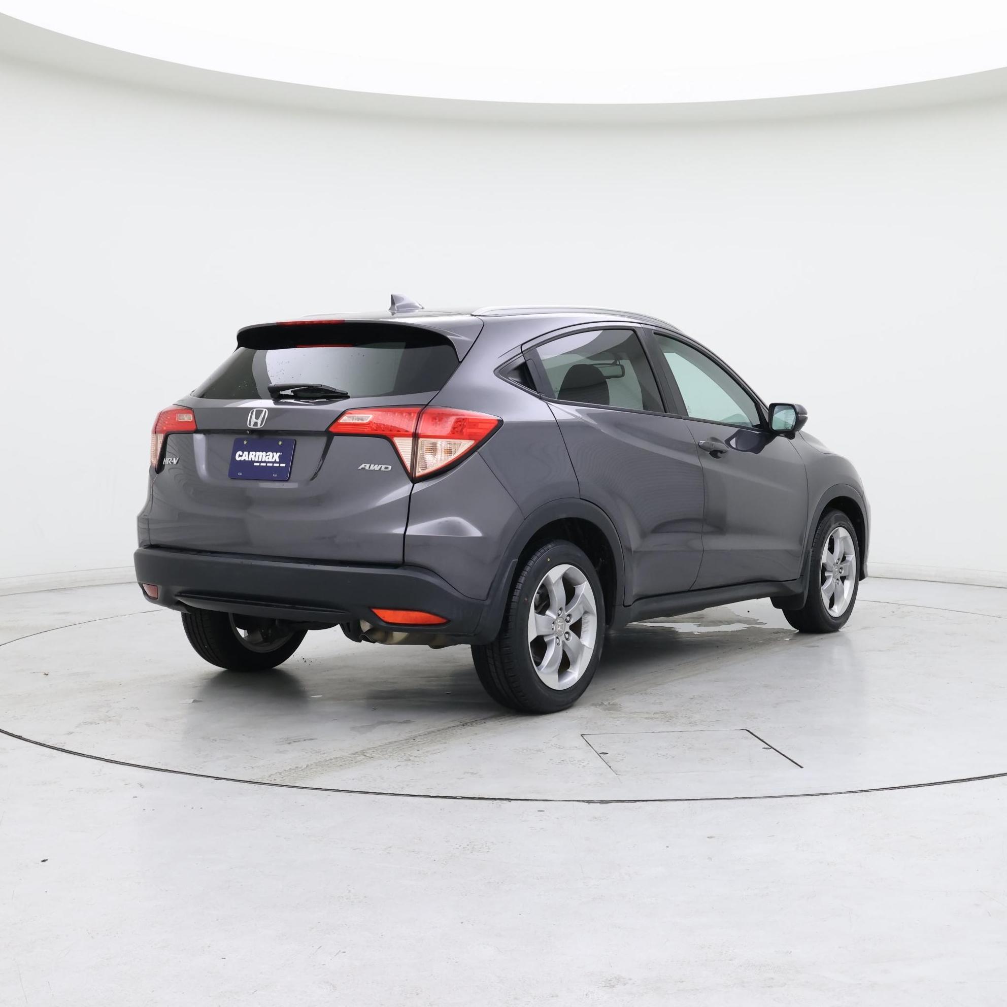 Thumbnail: 2016 Honda HR-V - 8