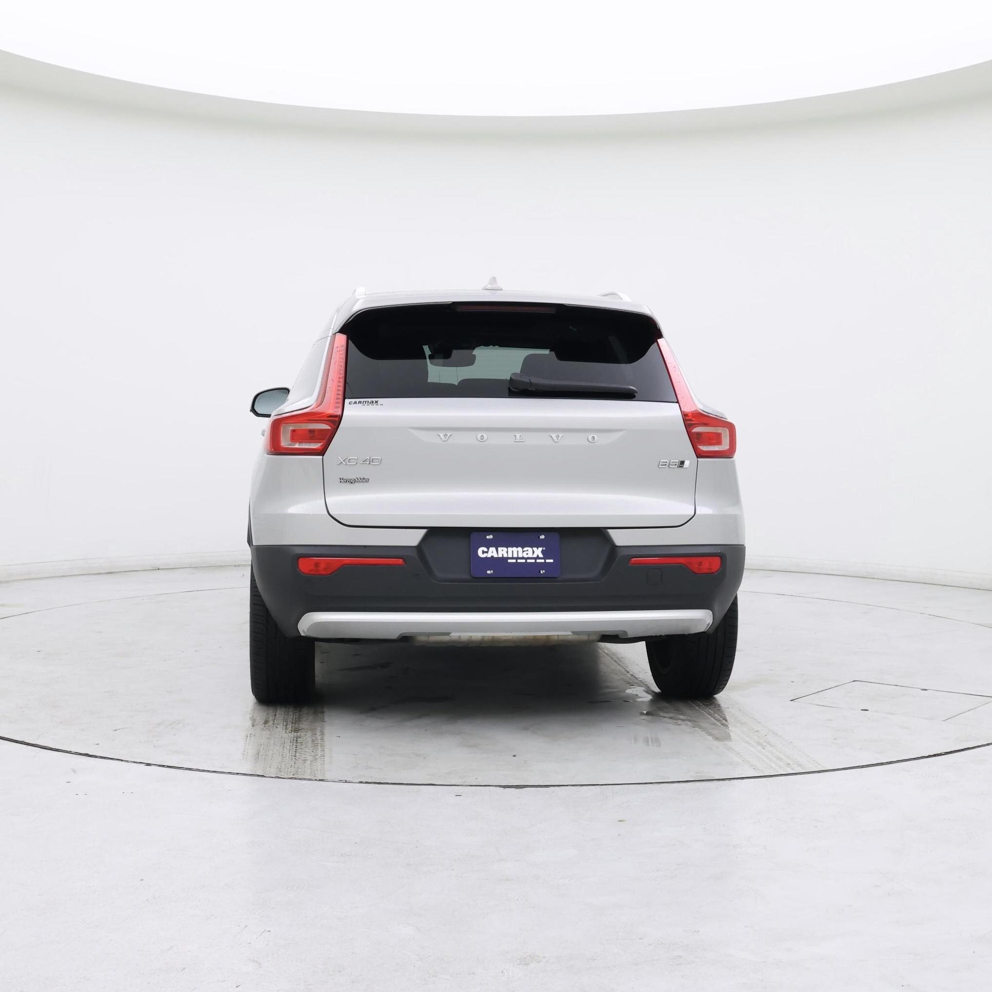 Thumbnail: 2023 Volvo XC40 - 6