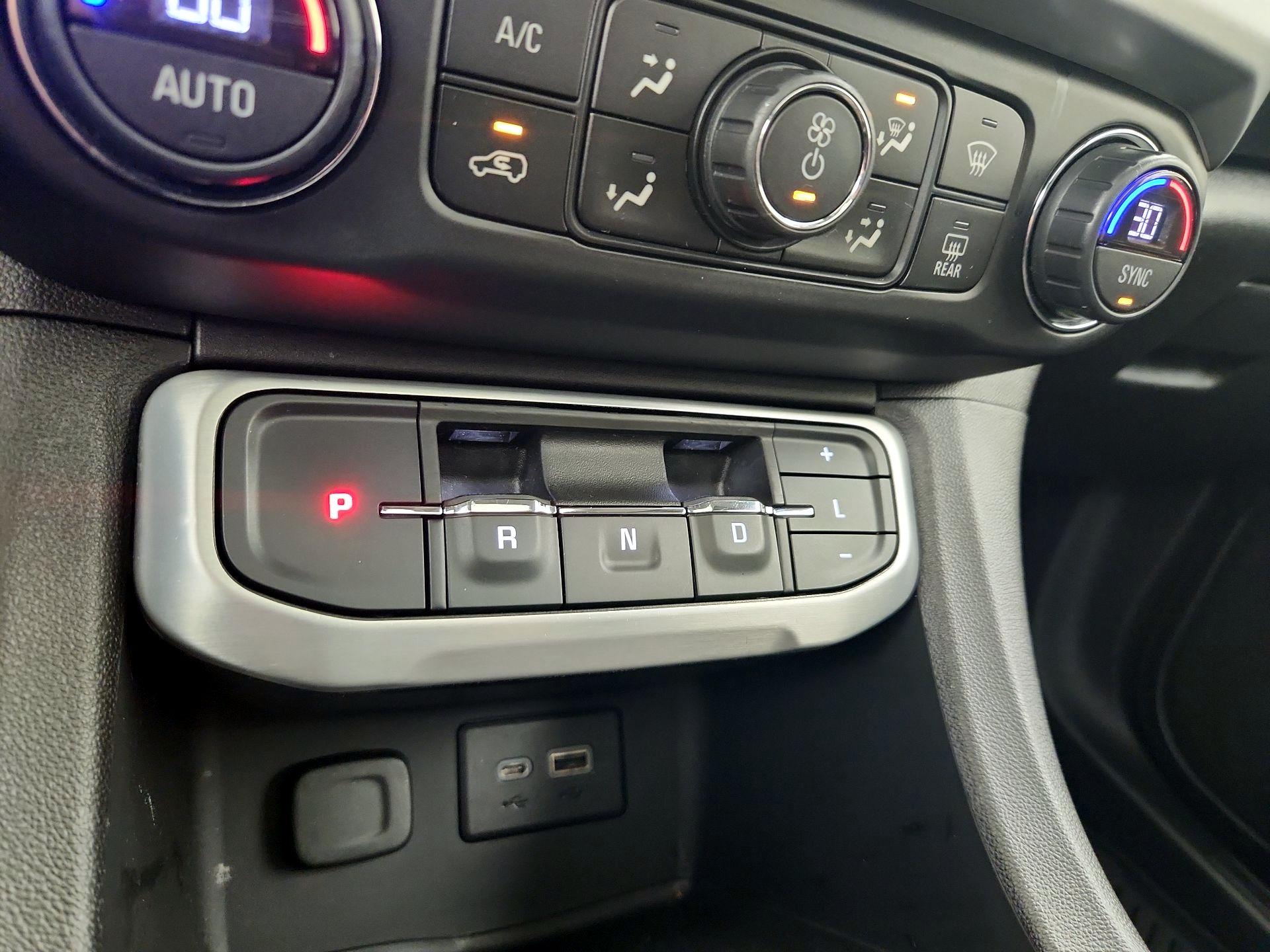 Thumbnail: 2021 GMC Acadia - 17