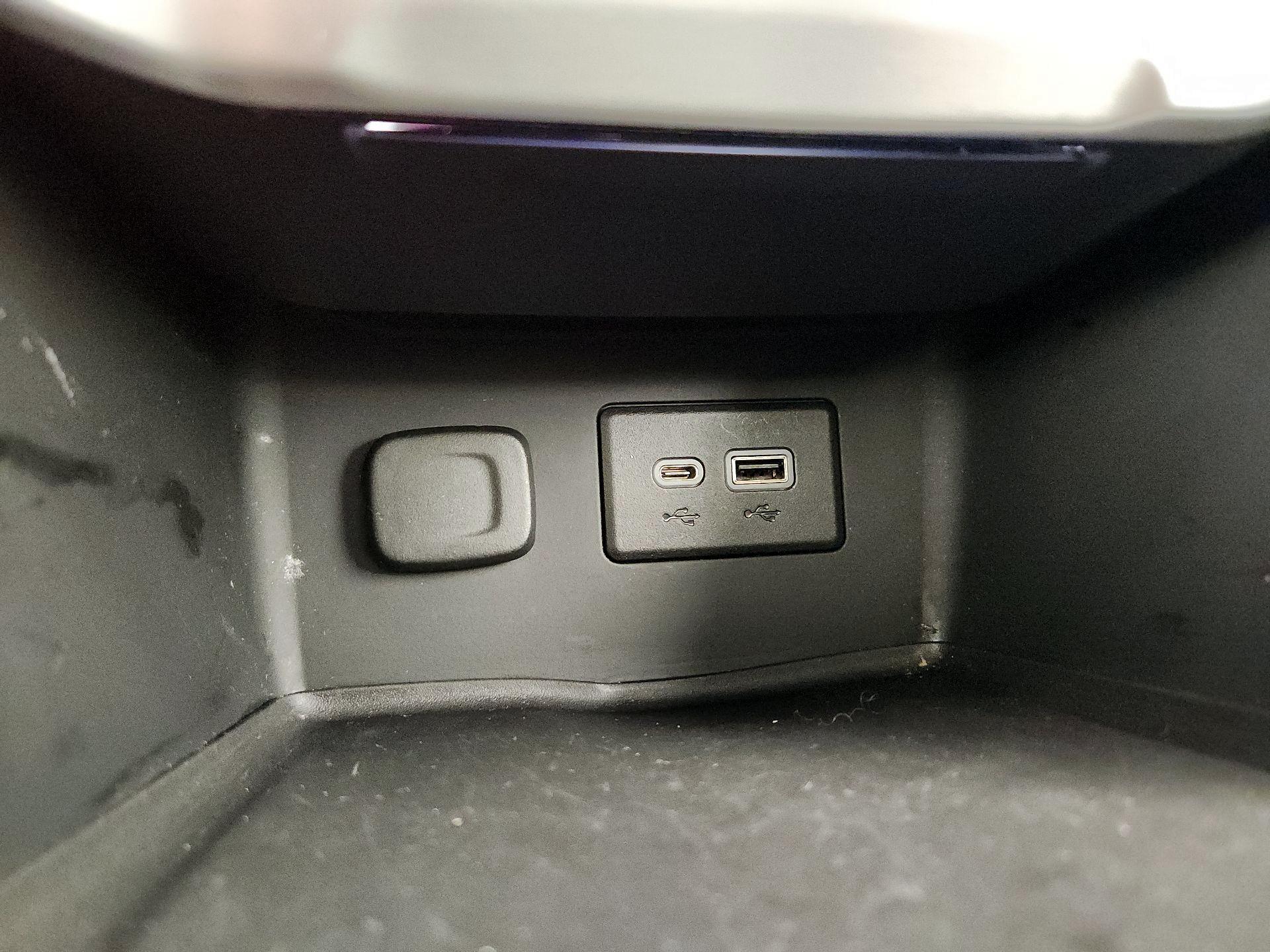 Thumbnail: 2021 GMC Acadia - 18