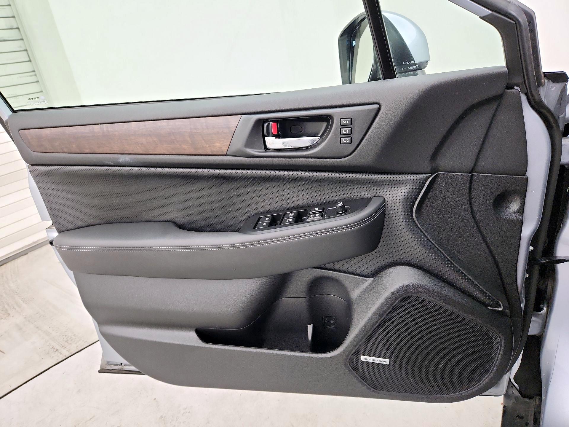 Thumbnail: 2016 Subaru Outback - 12