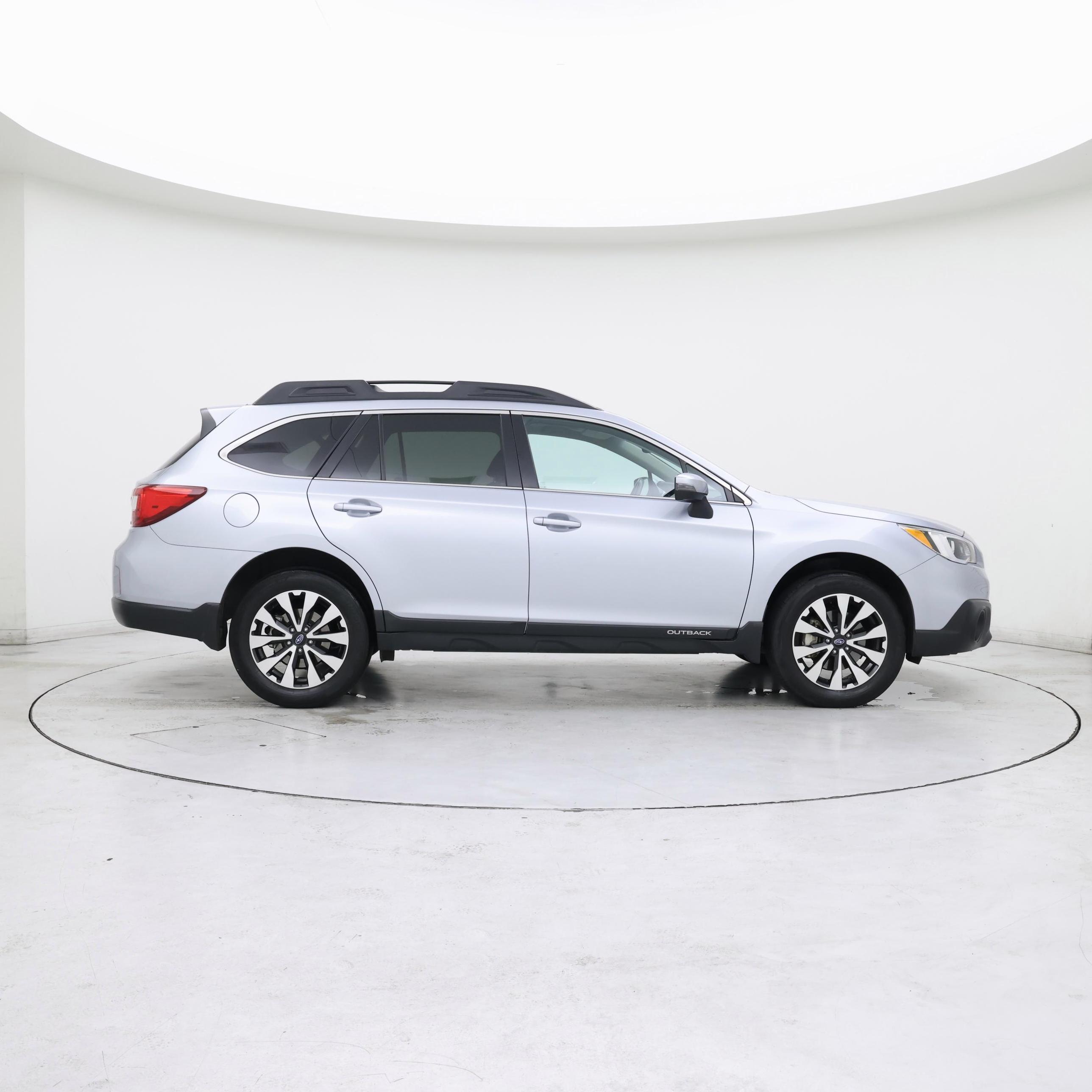 Thumbnail: 2016 Subaru Outback - 7