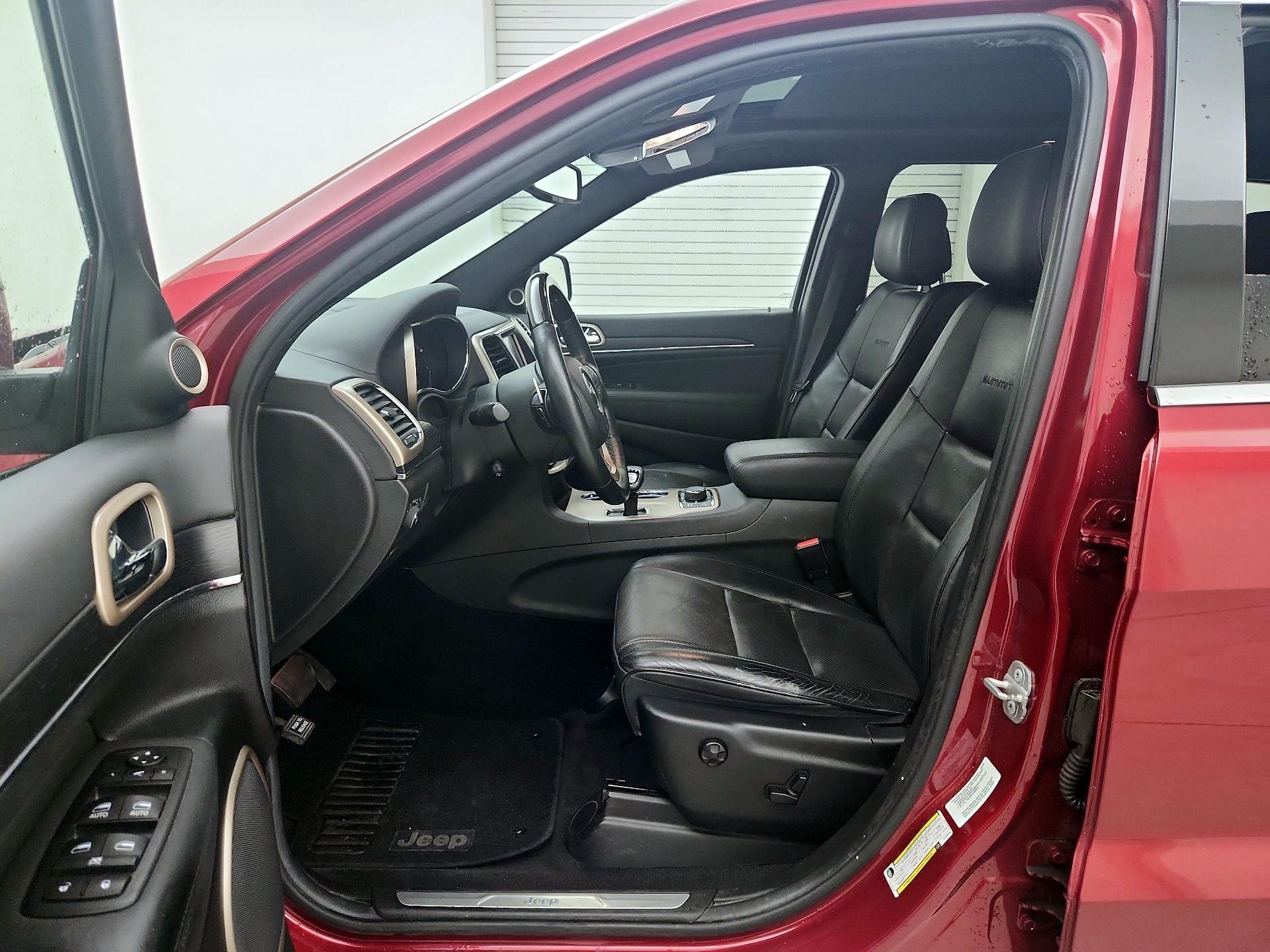 Thumbnail: 2014 Jeep Grand Cherokee - 11